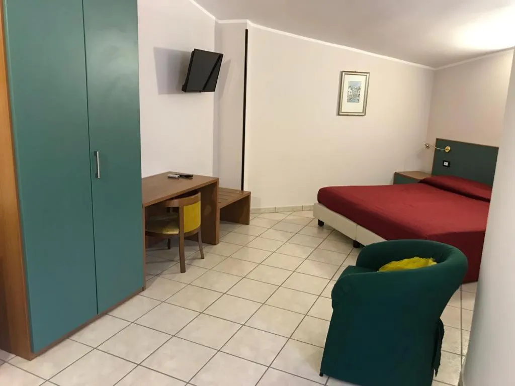 Bed in Hotel Ristorante Paradiso