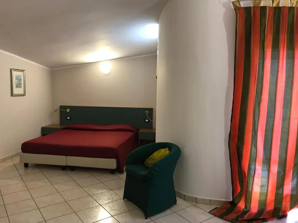 Bed in Hotel Ristorante Paradiso