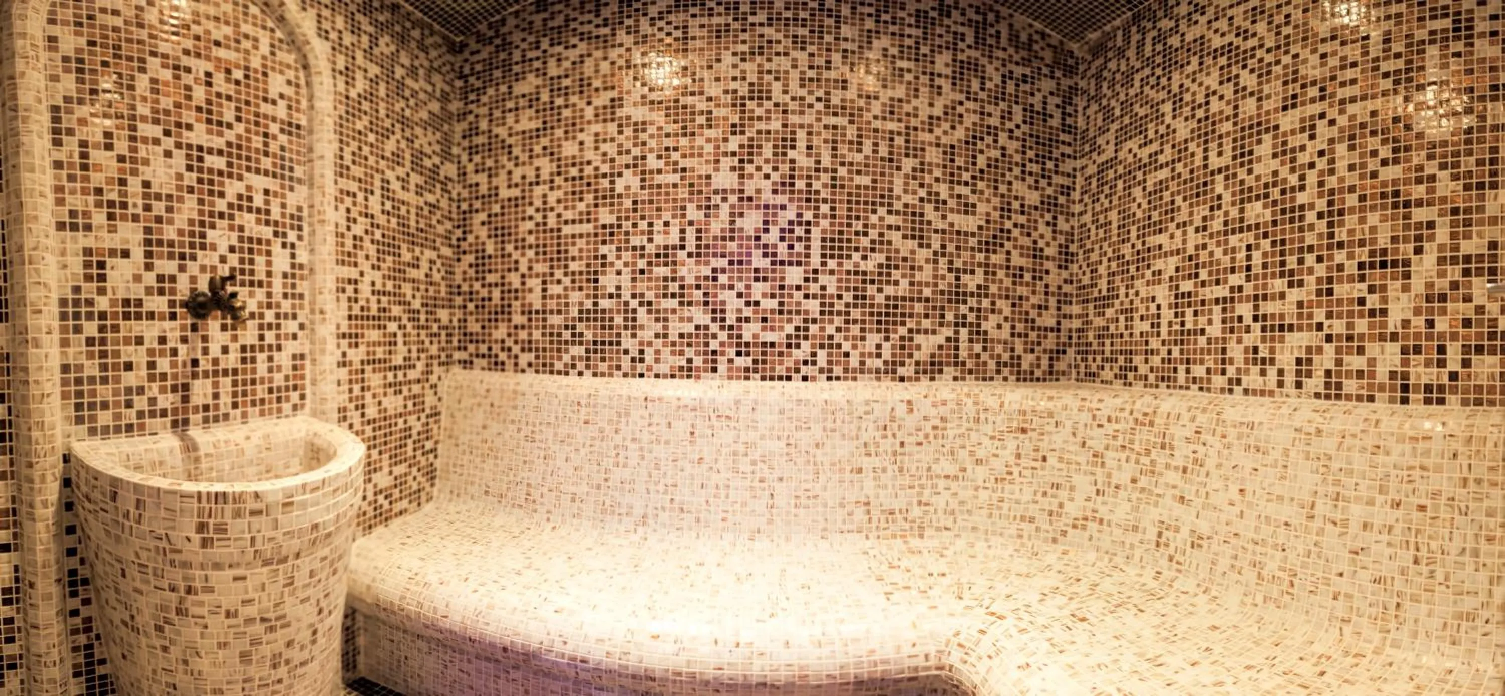 Steam room in City Palace Hotel