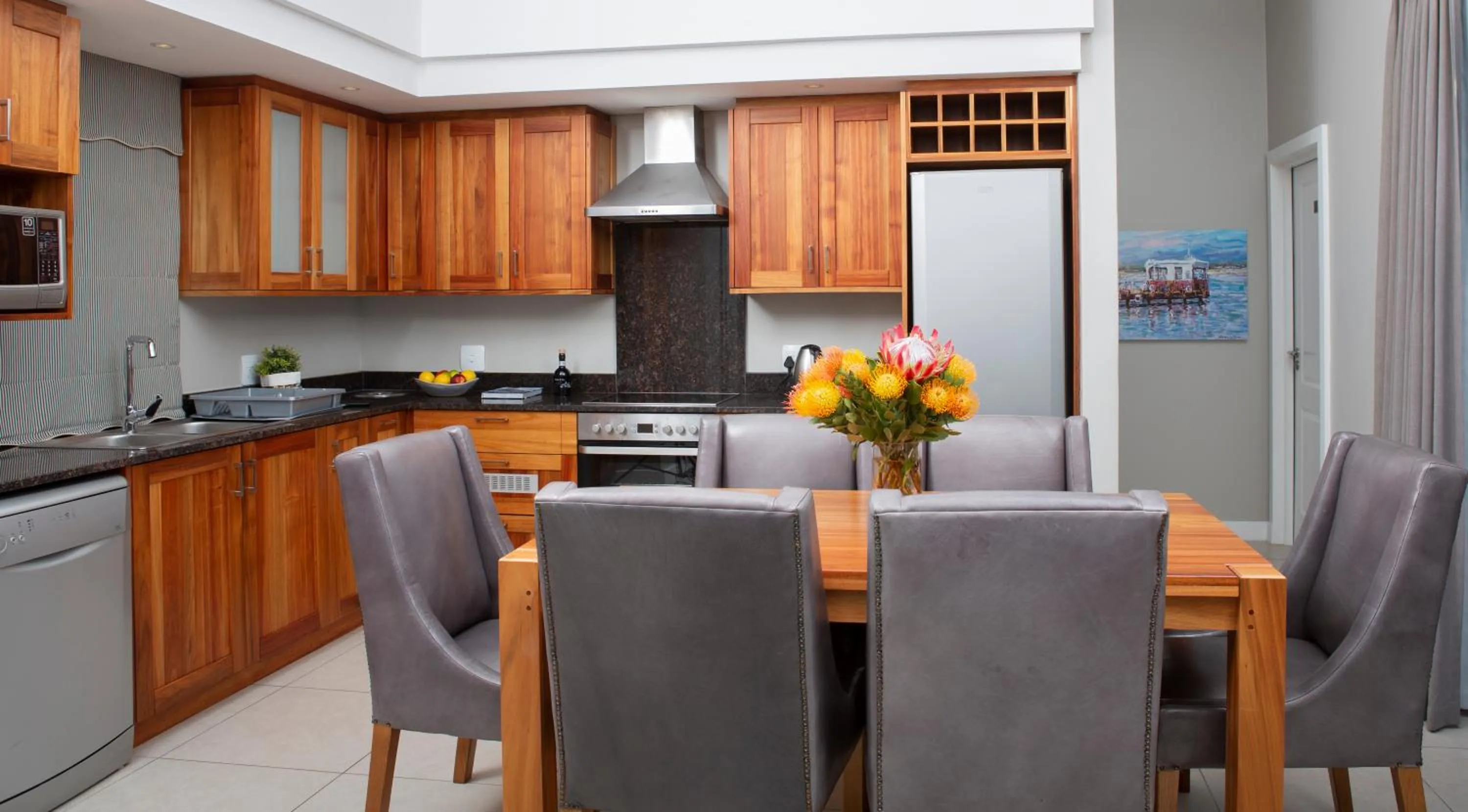 Coffee/tea facilities in Brenton Haven Beachfront Resort