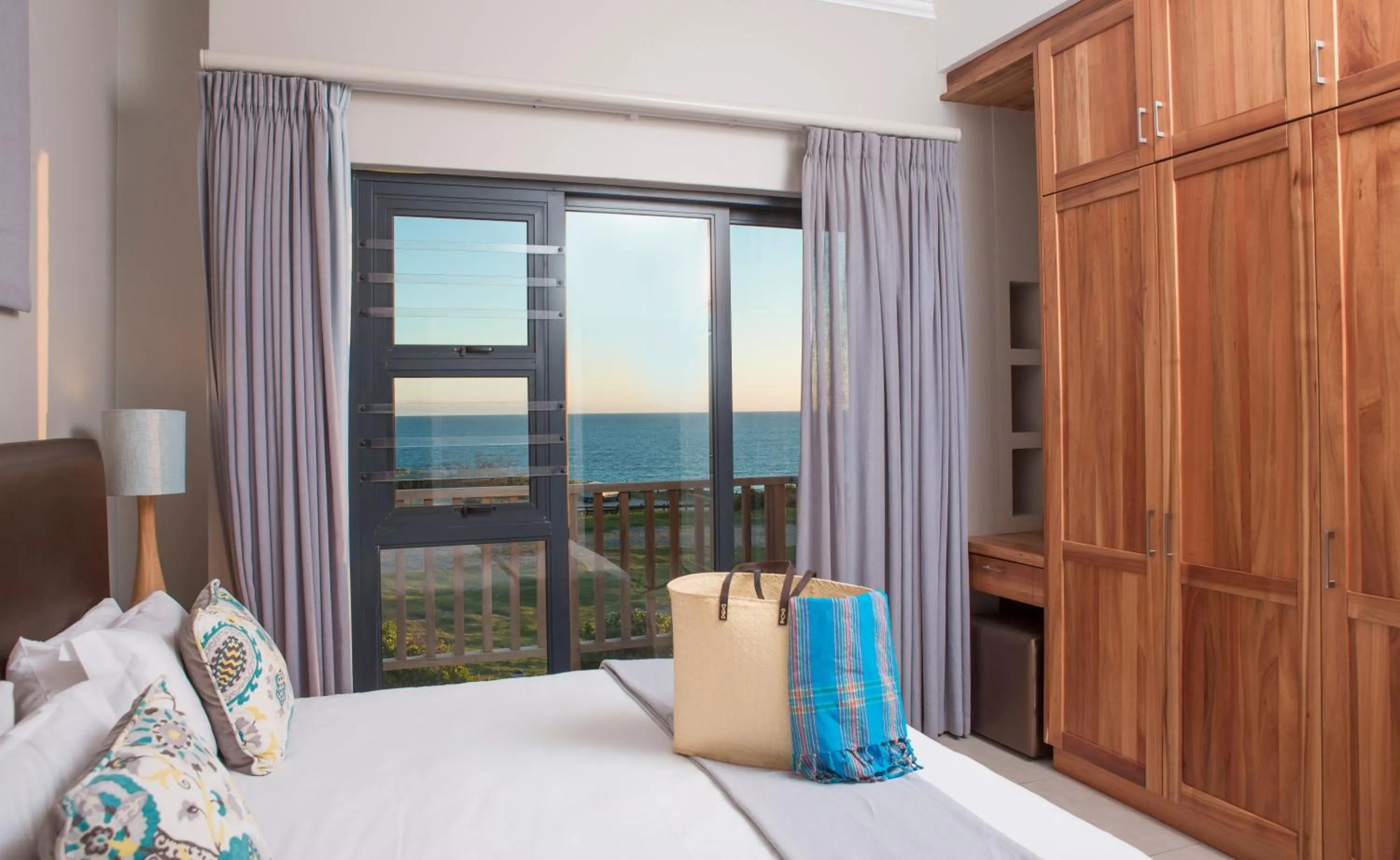 Bed in Brenton Haven Beachfront Resort