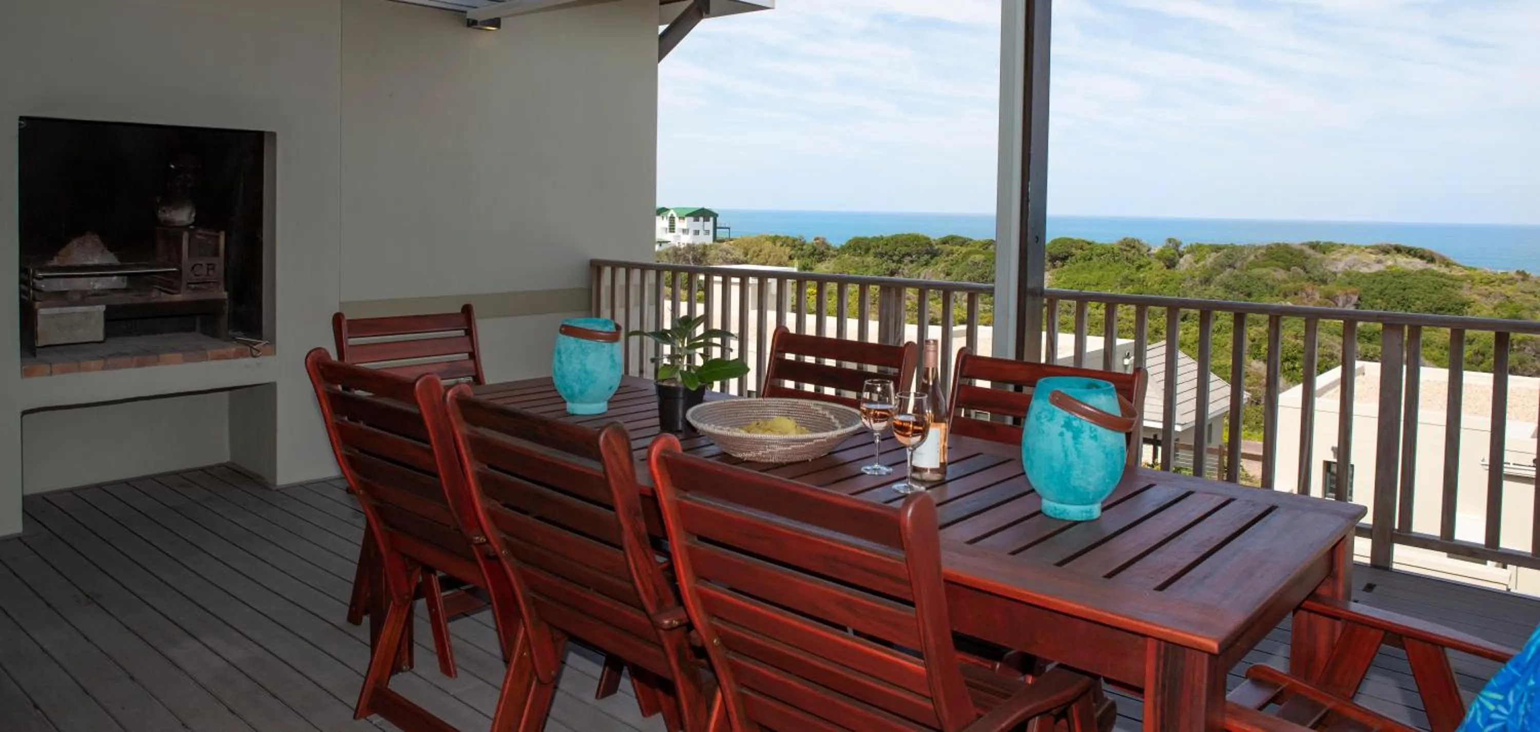 BBQ facilities in Brenton Haven Beachfront Resort