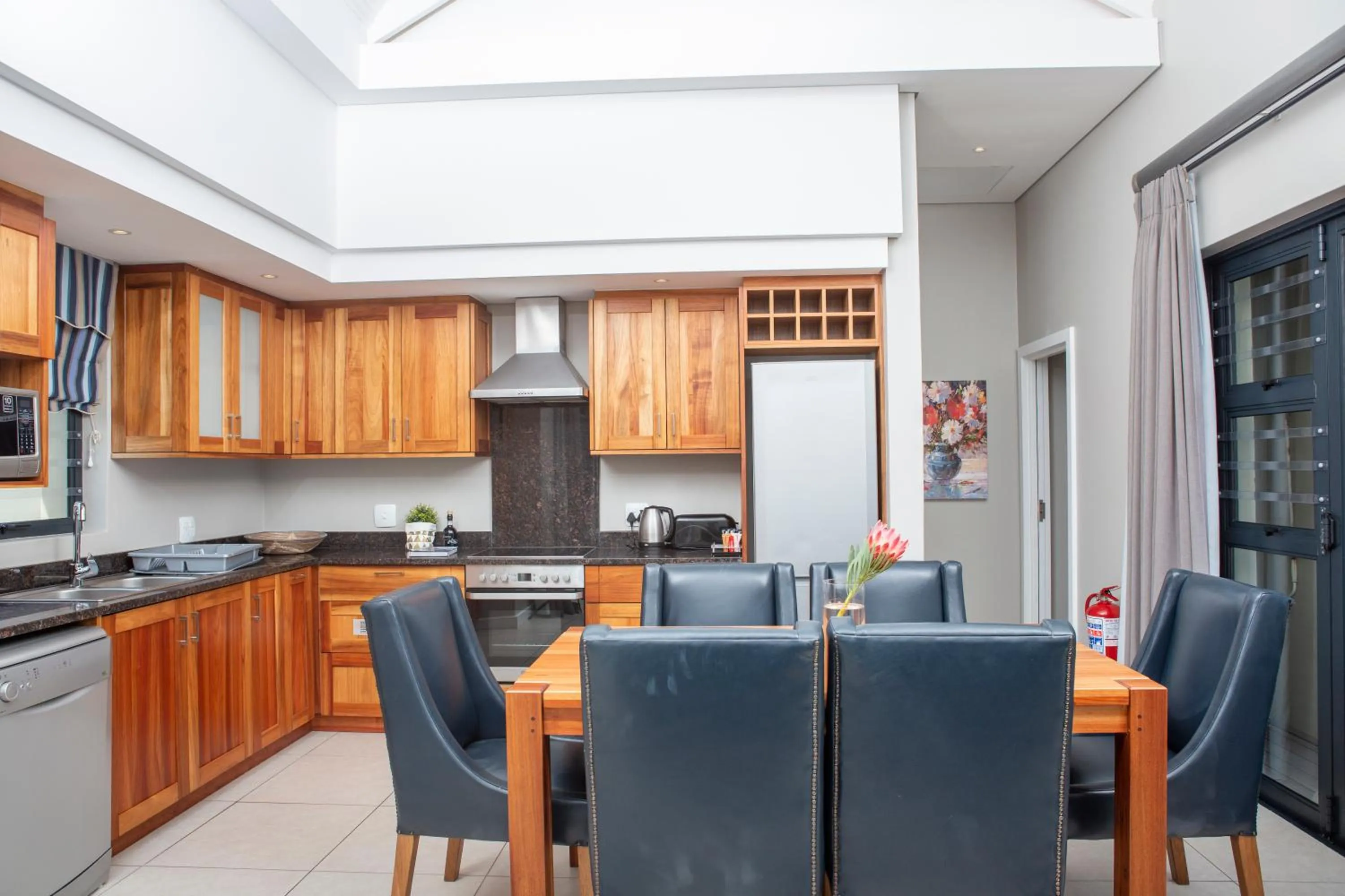 Kitchen or kitchenette in Brenton Haven Beachfront Resort