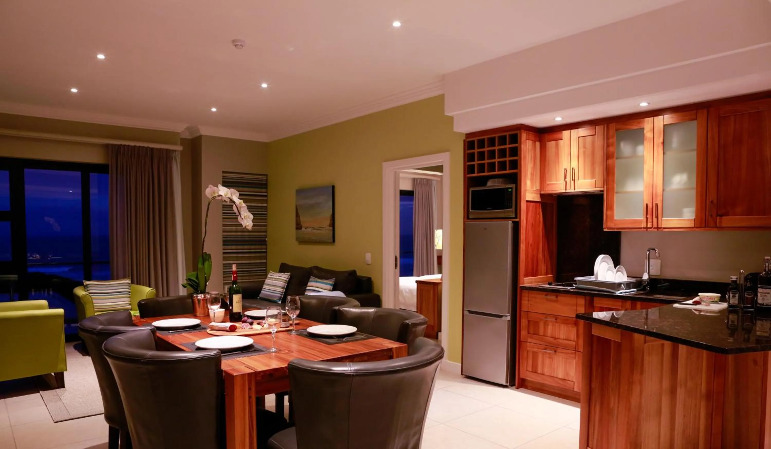 Dining area in Brenton Haven Beachfront Resort