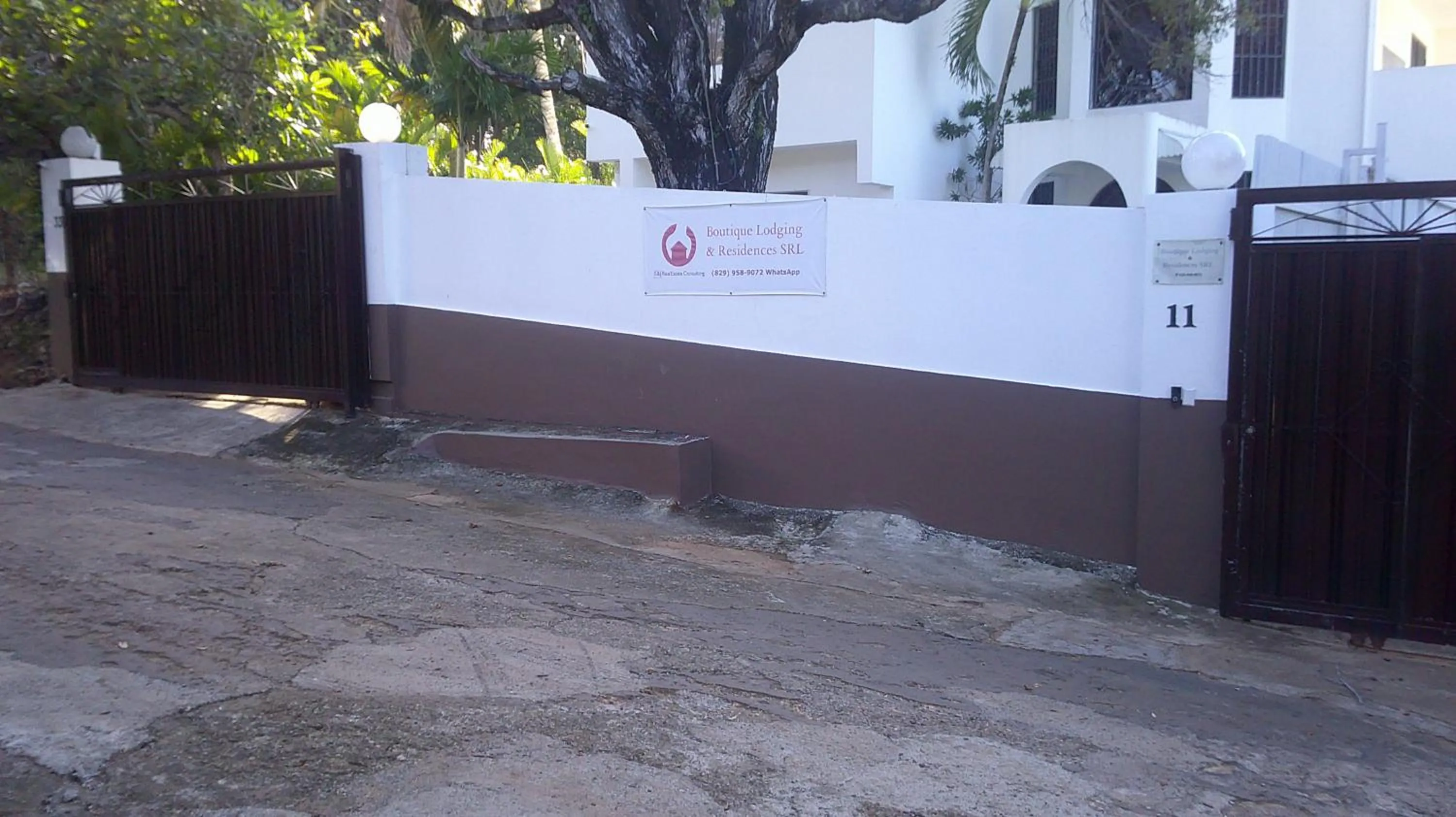 E&J Boutique Residences