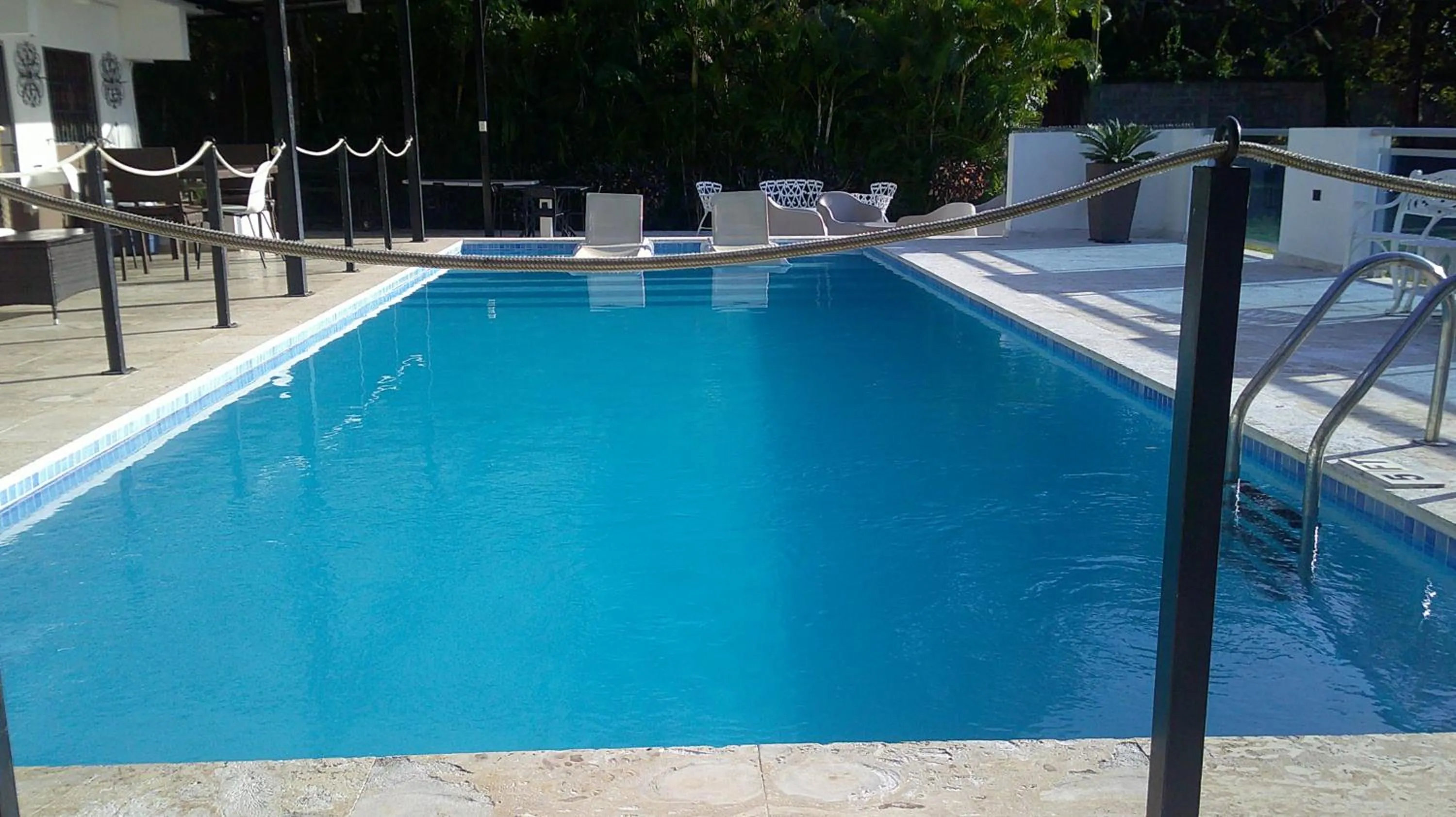 E&J Boutique Residences