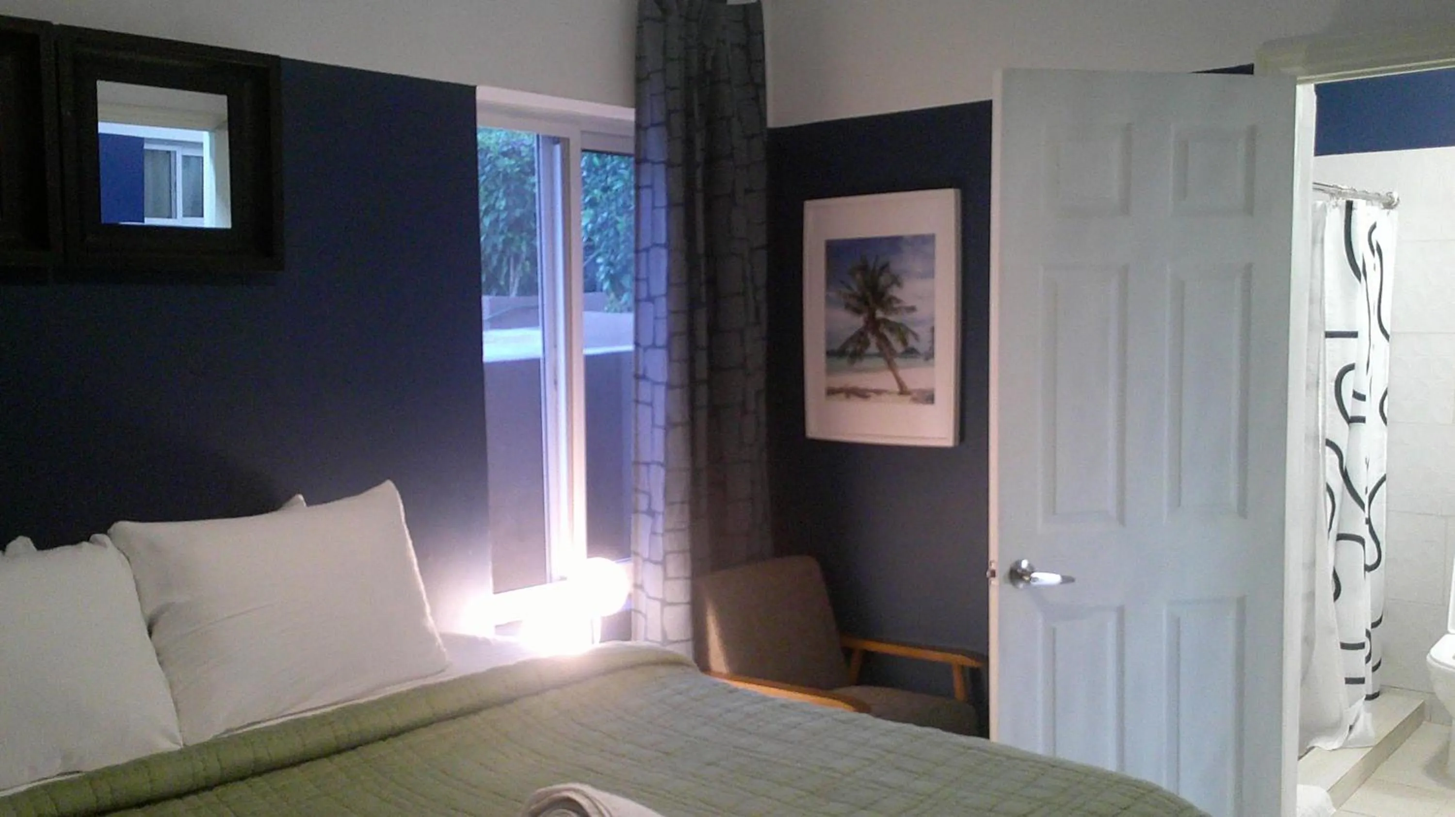 E&J Boutique Residences