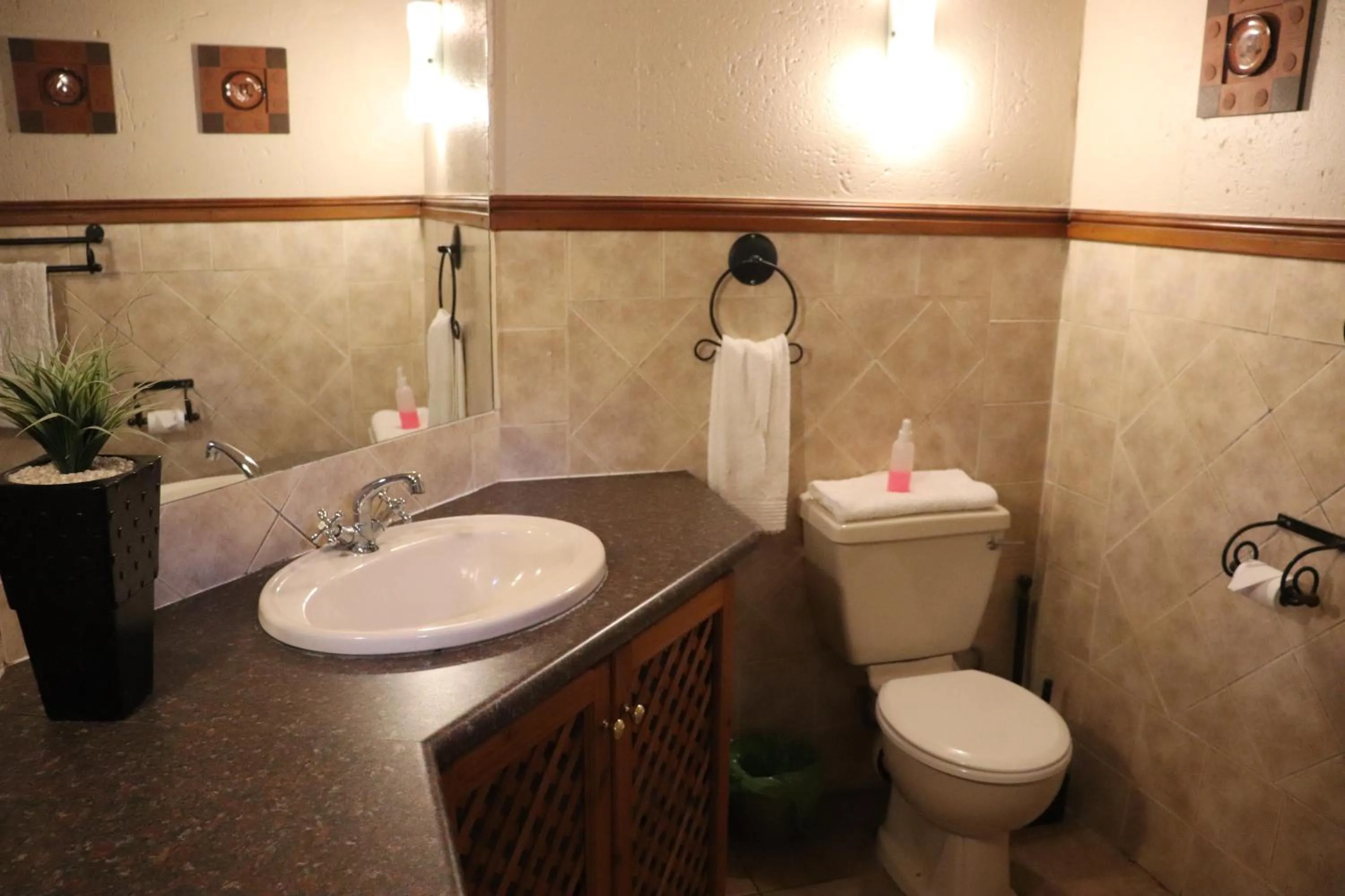 Khaya Africa Guesthouse