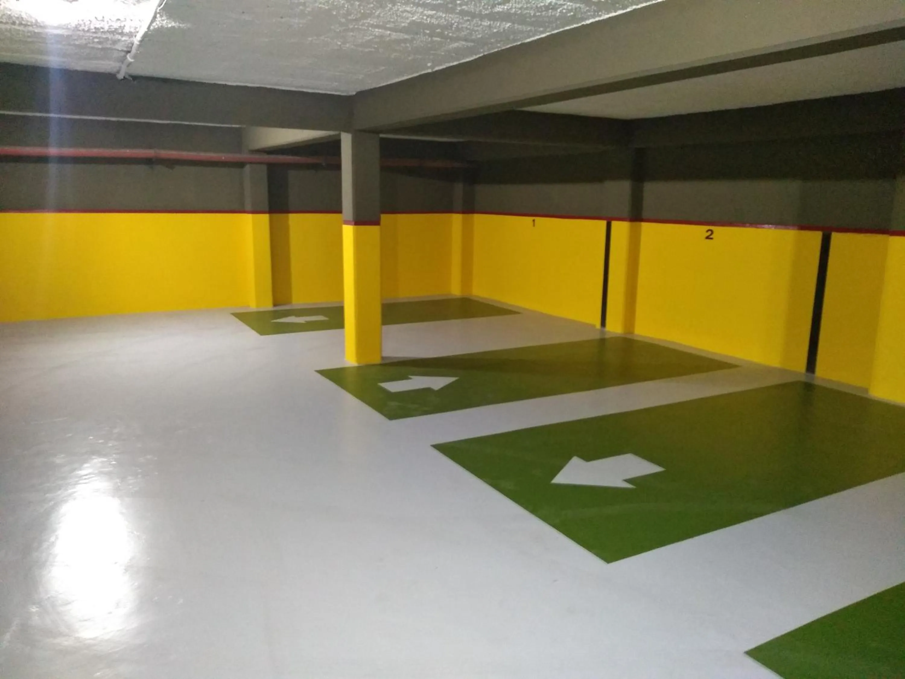 Parking in Apartamentos Mendoza Premium