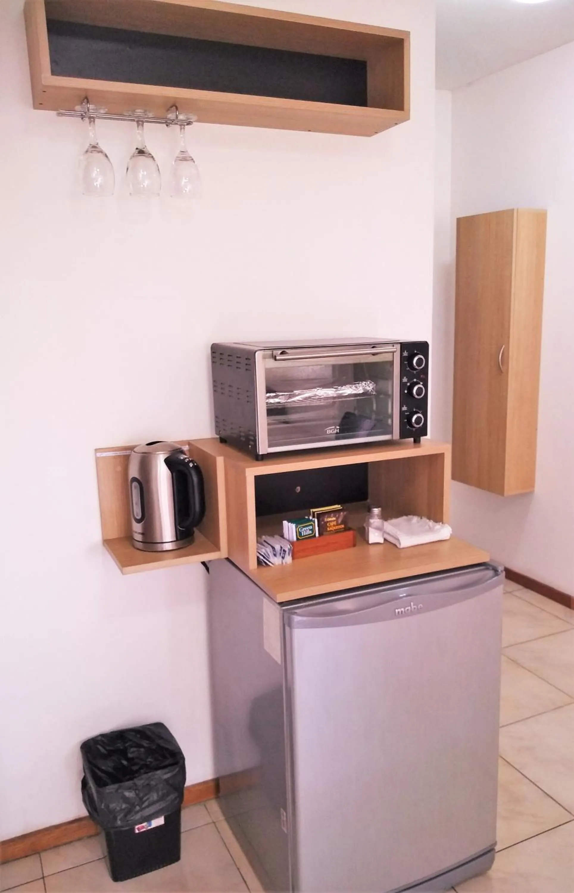 Coffee/tea facilities in Apartamentos Mendoza Premium