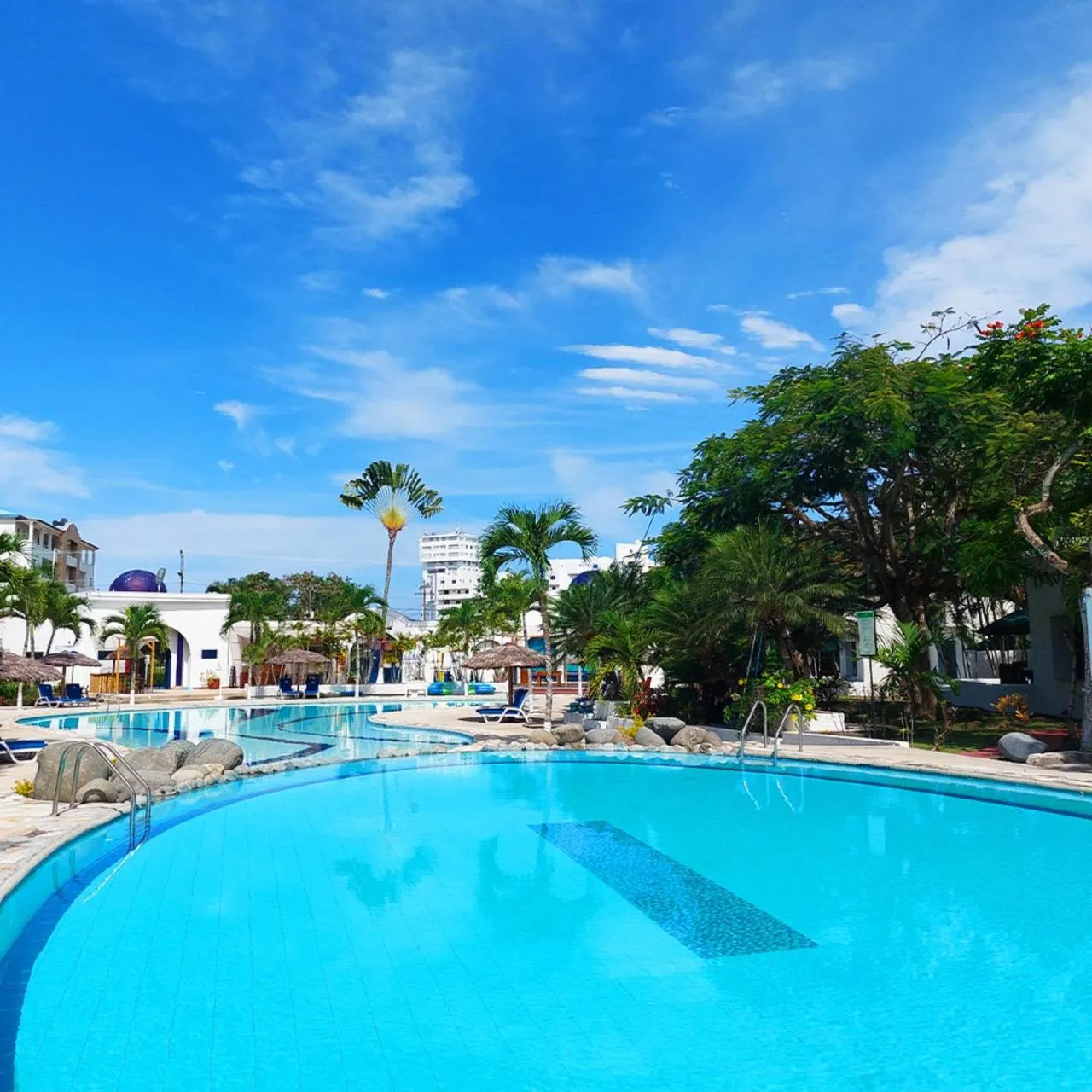 Swimming pool in Hotel Green 9 & Beach Resort Casablanca