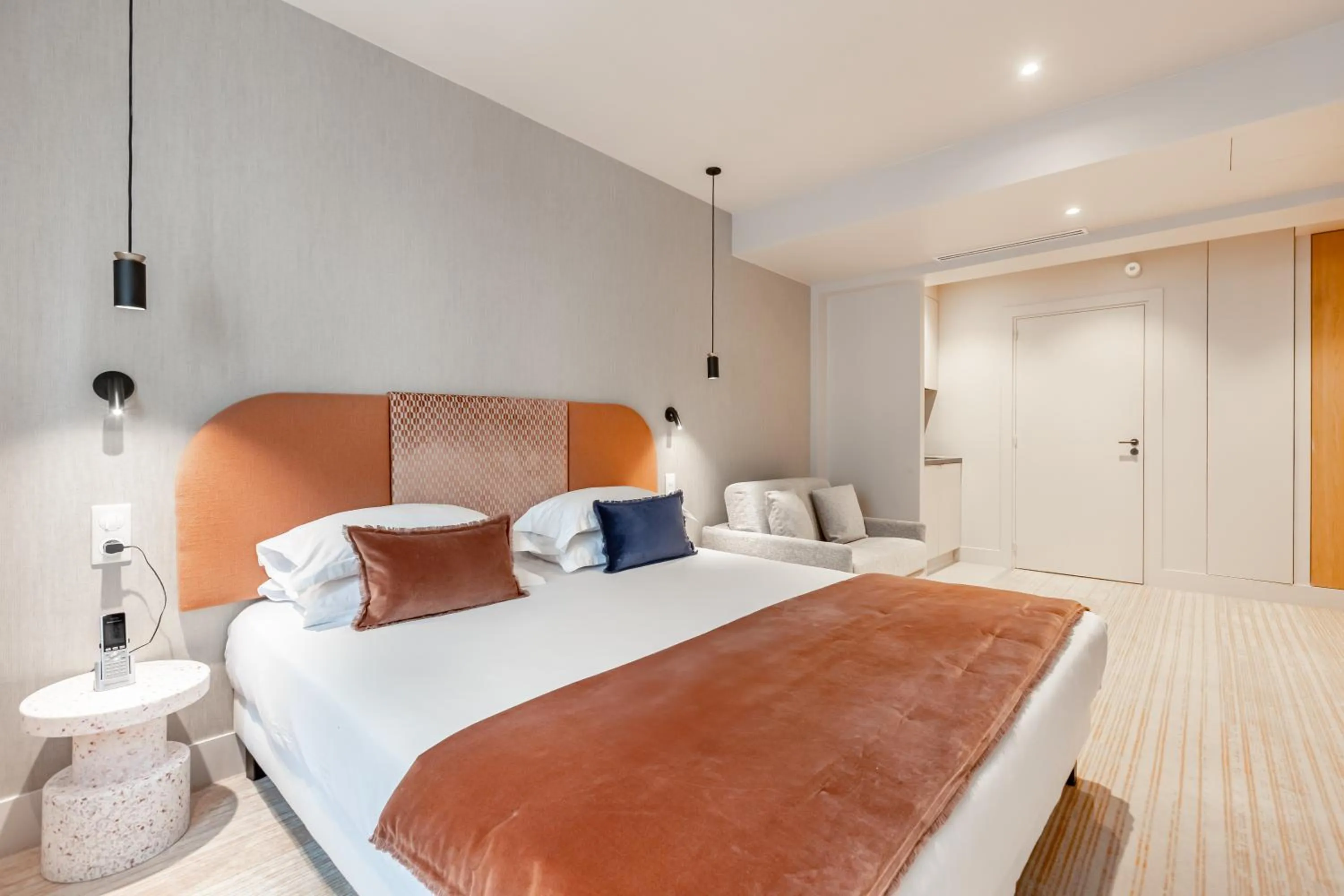 Bed in Suites FL By Sweett