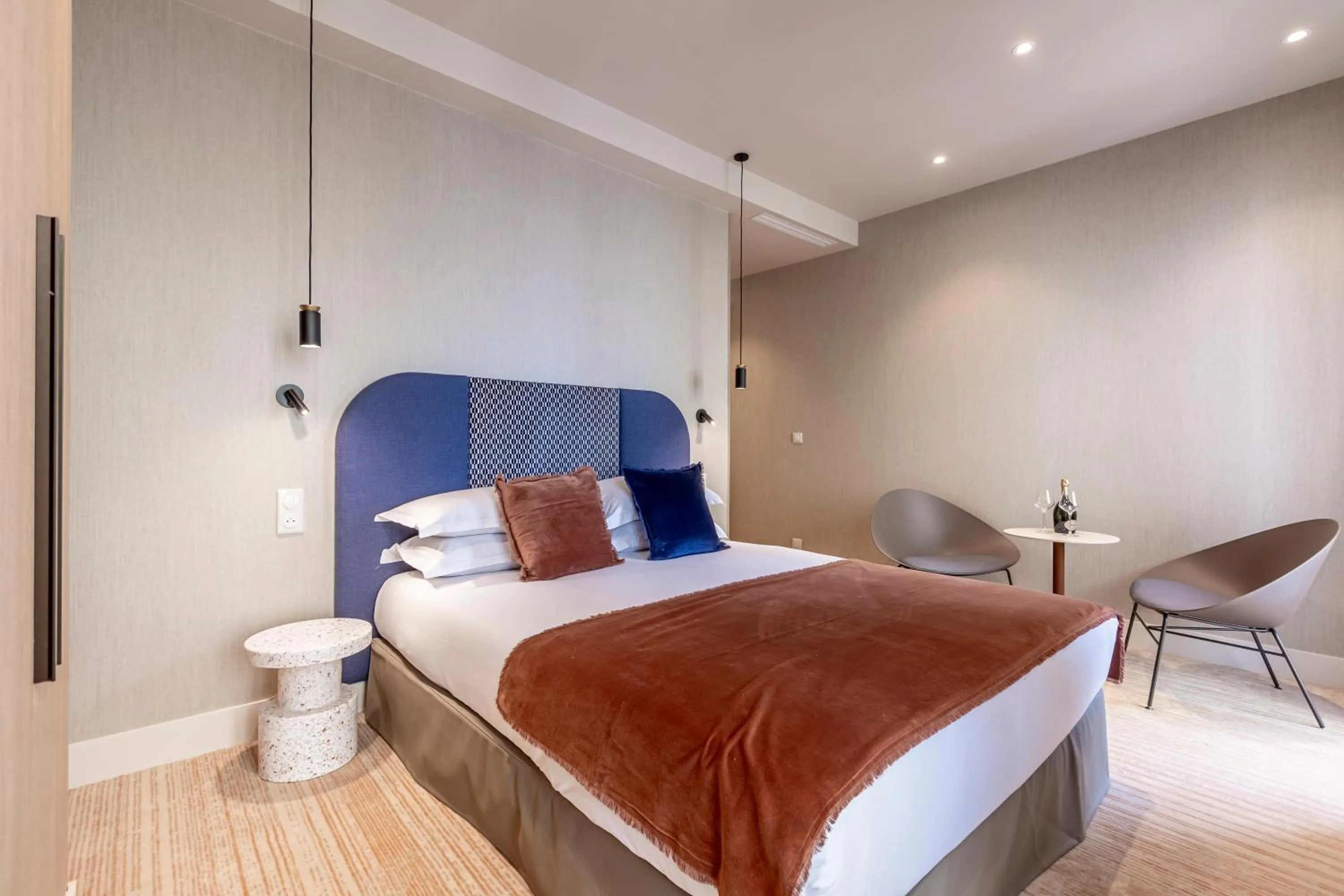 Bedroom, Bed in Suites FL By Sweett