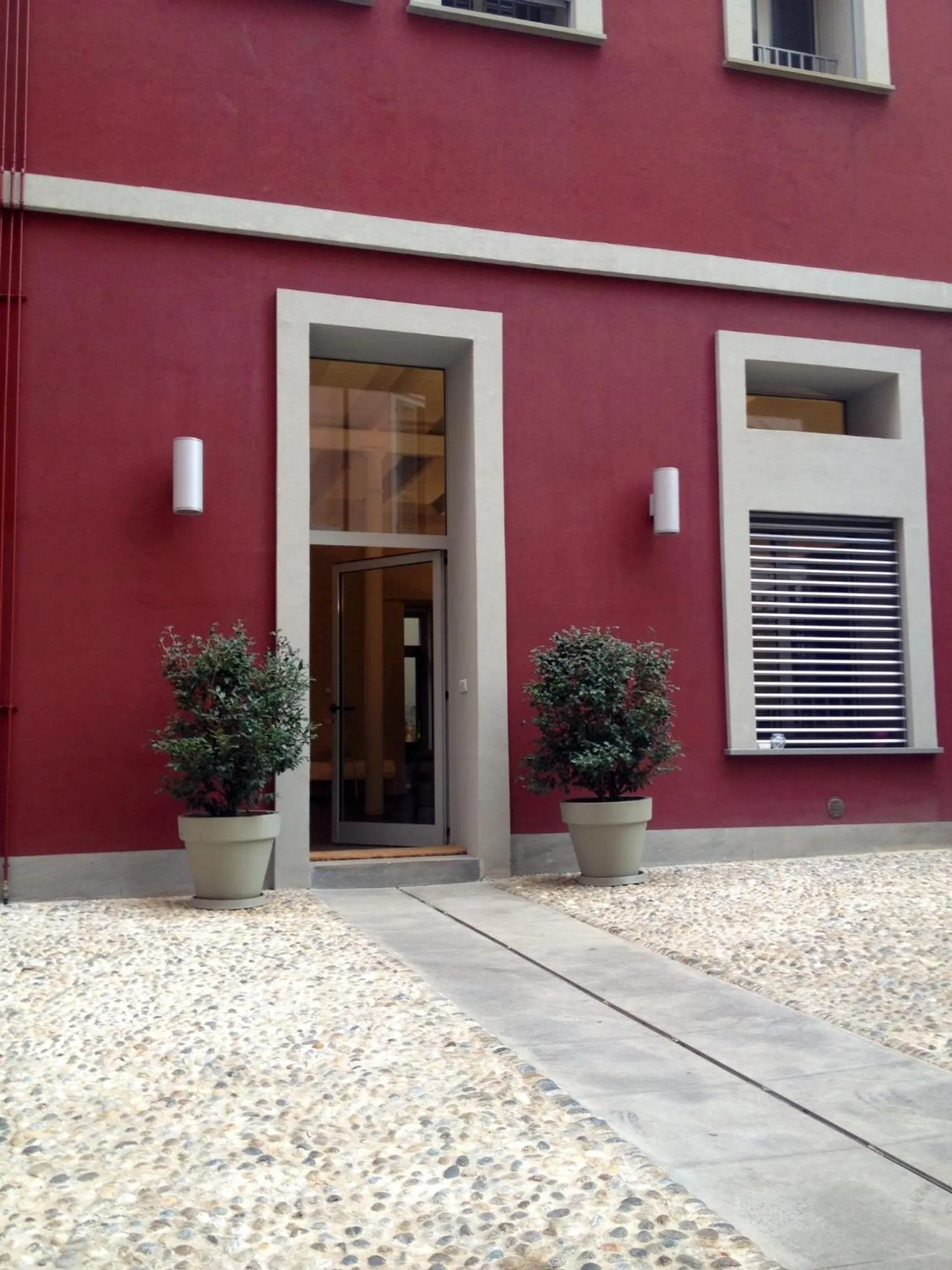 Facade/entrance in Milan Design Suites