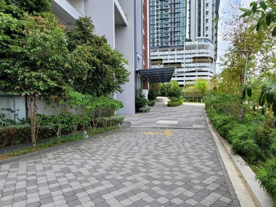 GM 1205 Couple Cozy Netflix 100mbps BySTAY