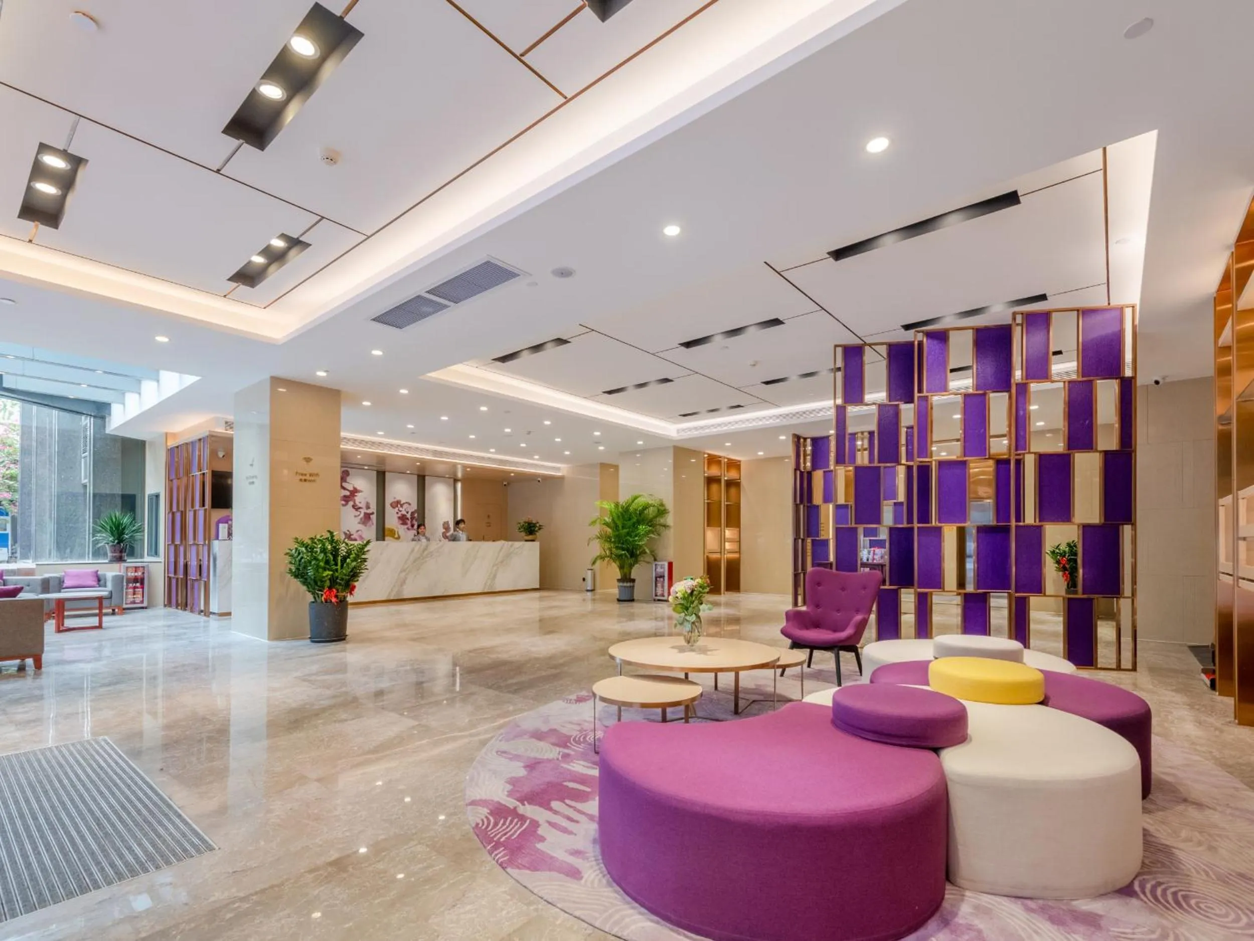 Seating area in Lavande Hotel Guangzhou Taigucang Shayuan