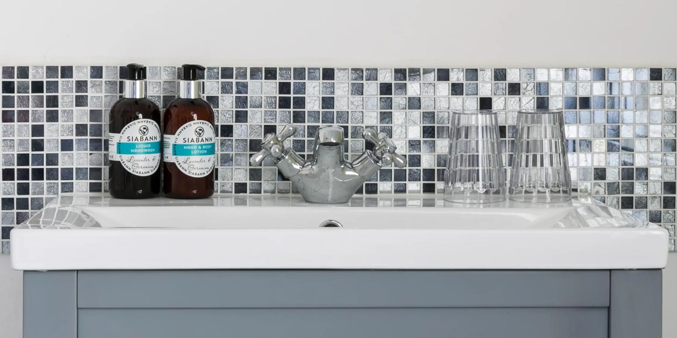 Bathroom in Cleeve Hill Hotel