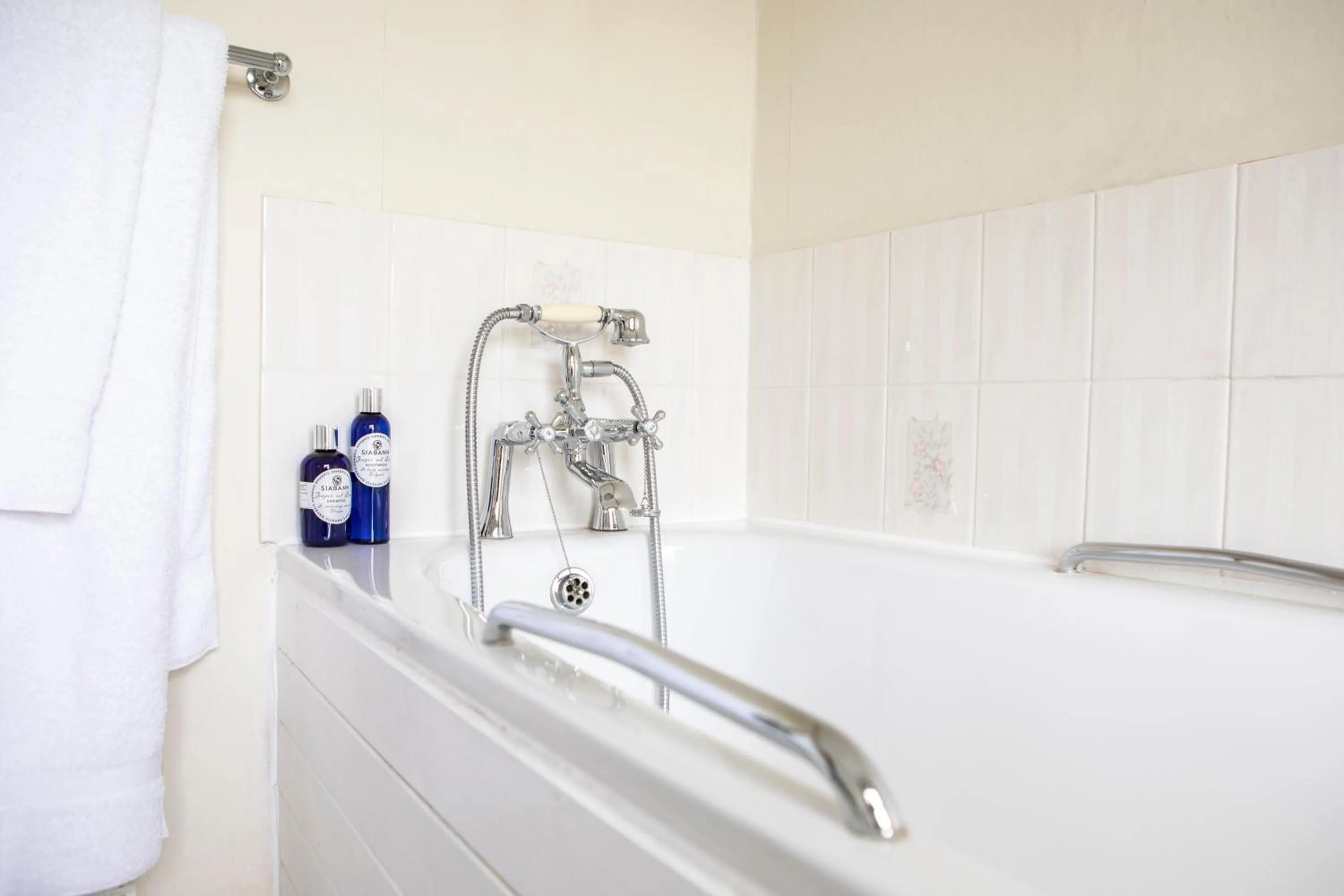 Bathroom in Cleeve Hill Hotel