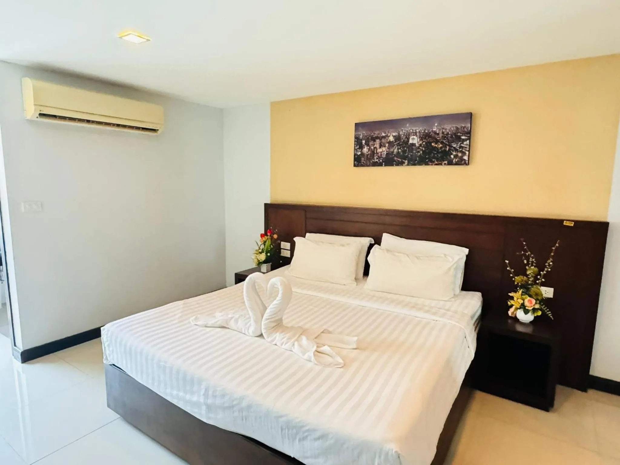 Bed in La Casa Patong