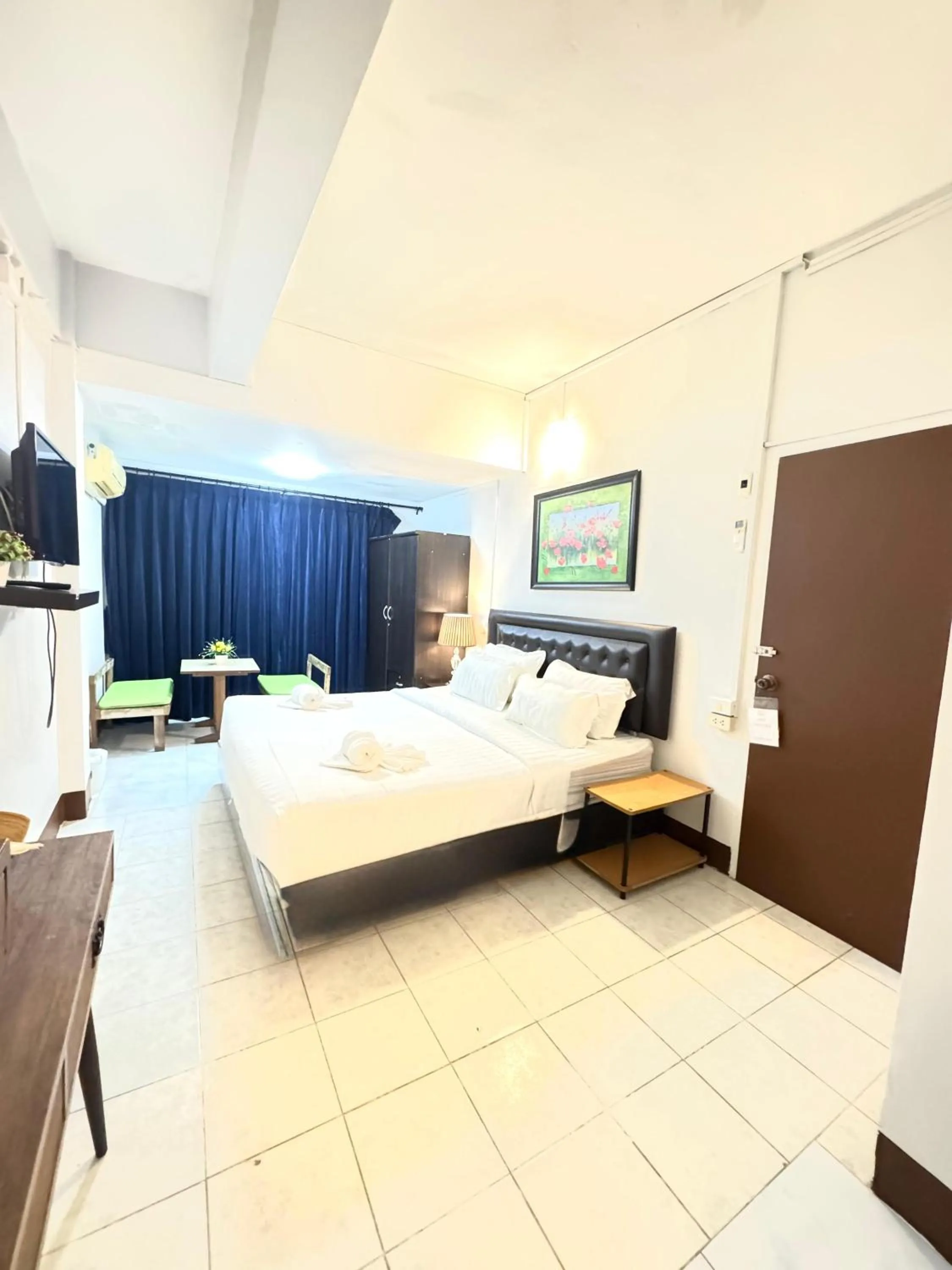 Bed in La Casa Patong