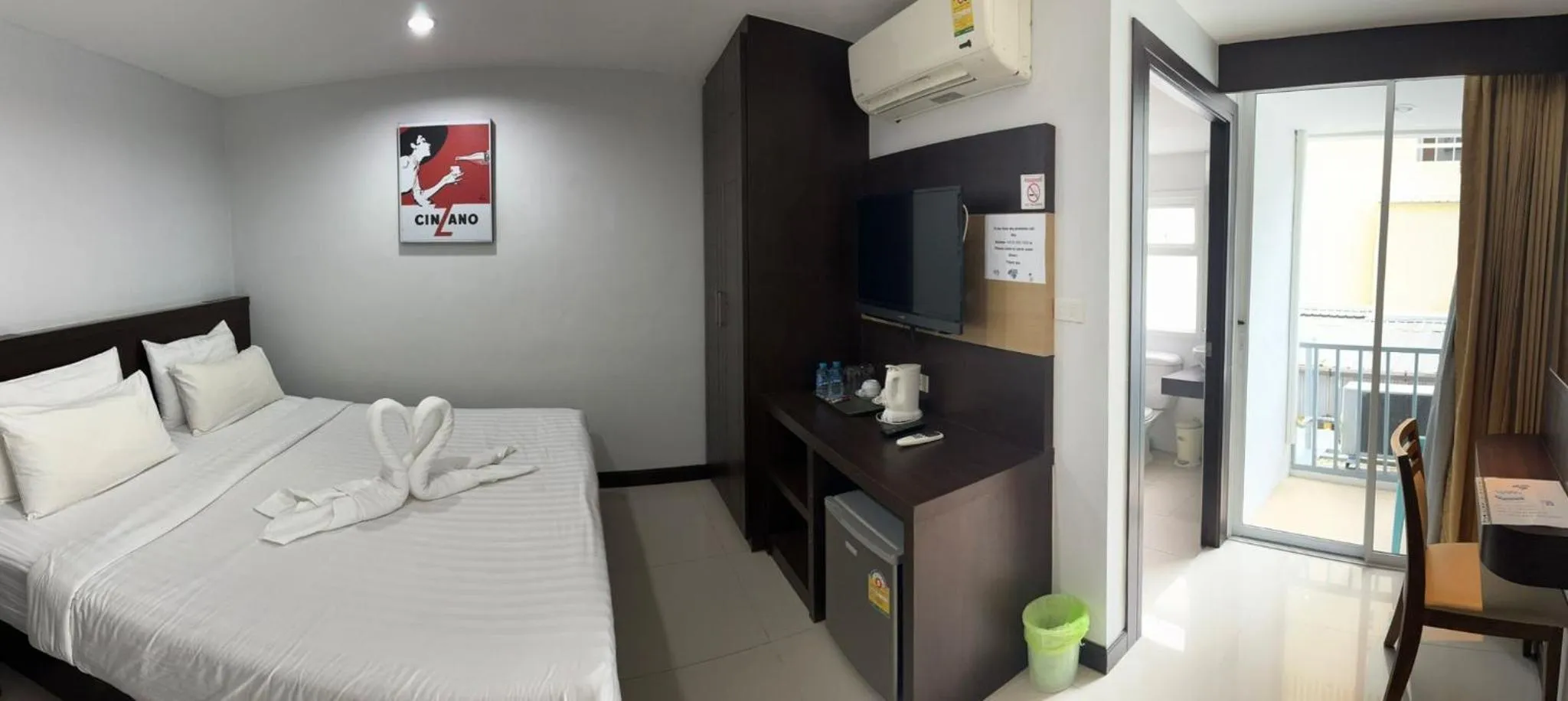 Bed in La Casa Patong