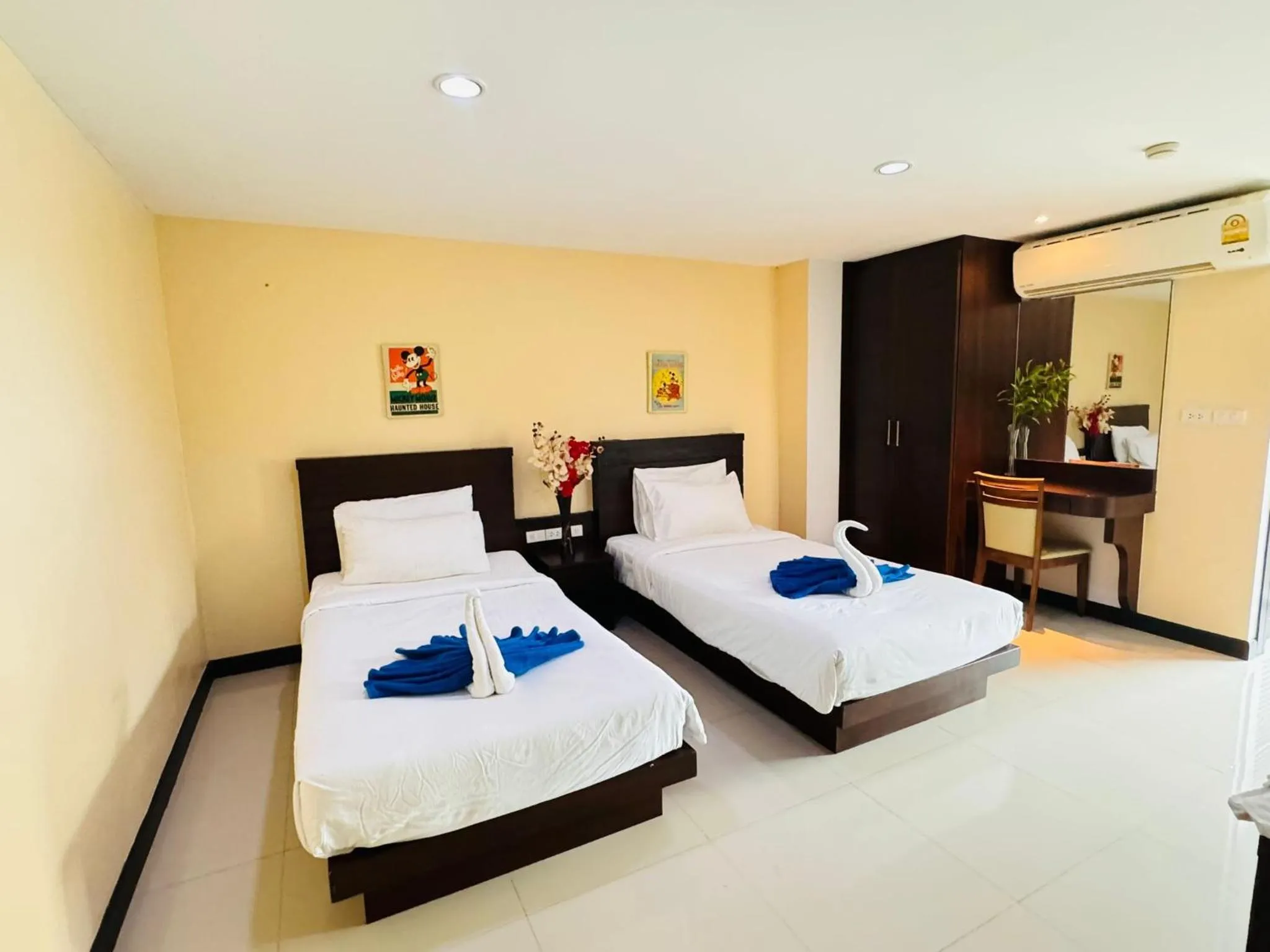 Bed in La Casa Patong