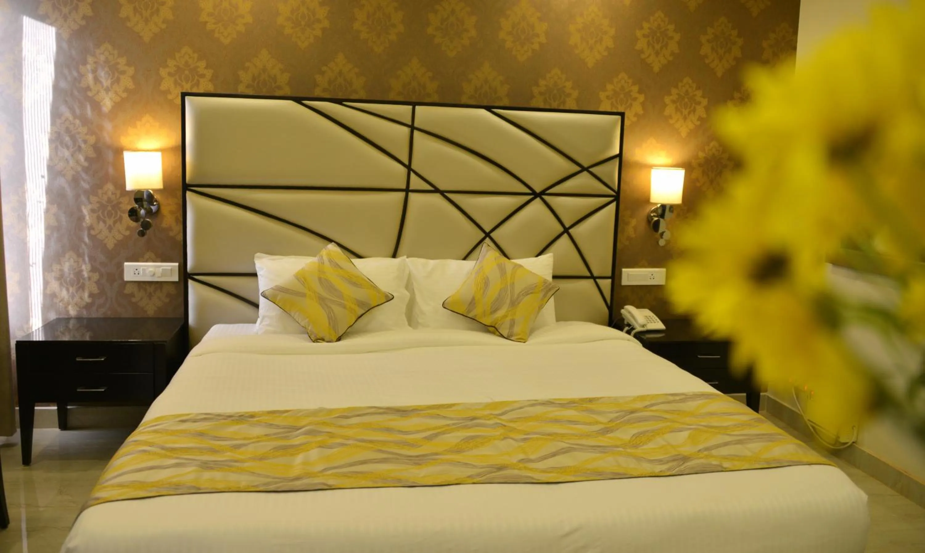 Bed in Orabella Villas & Suites