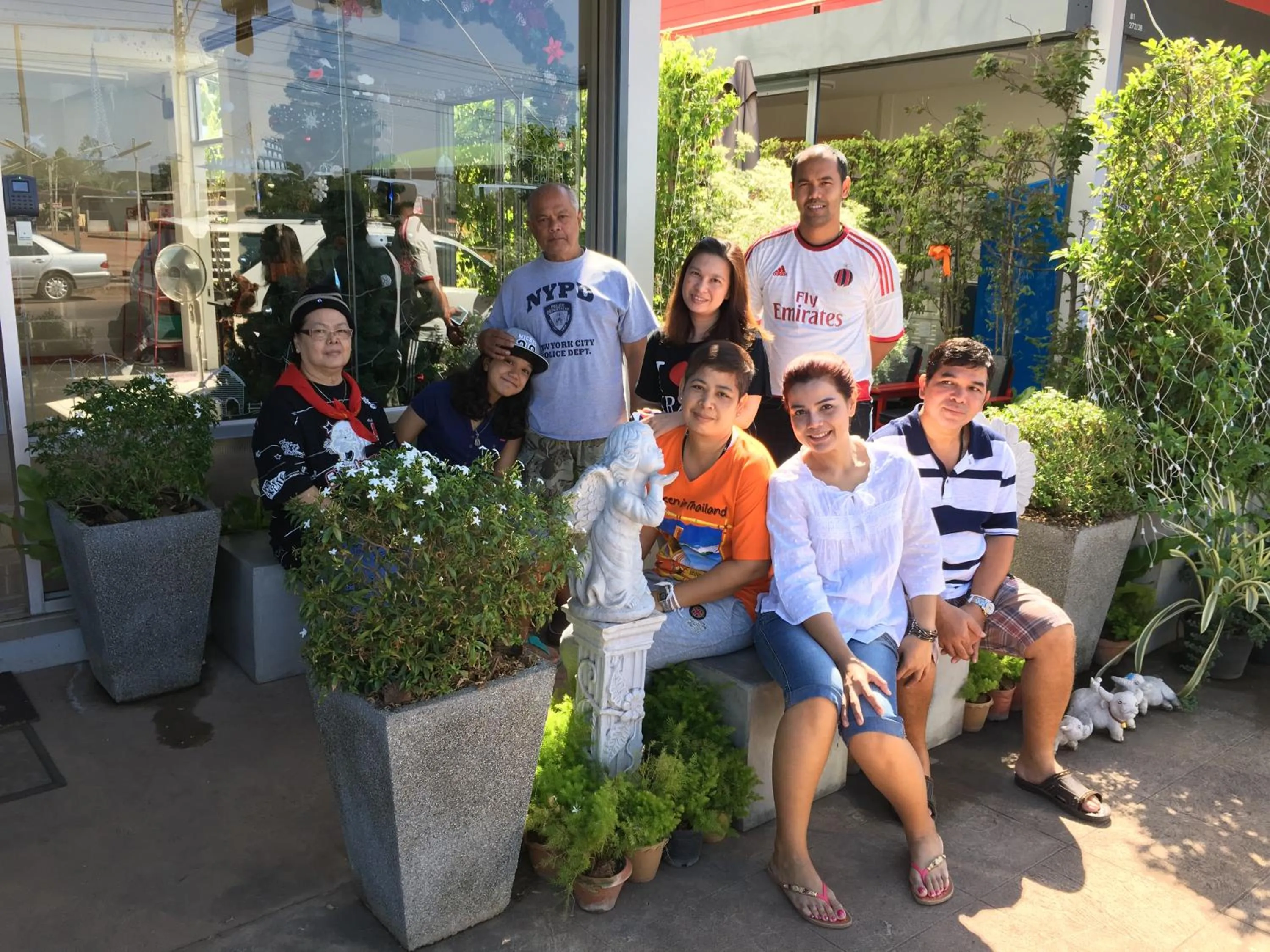 group of guests in Honghub Sakon Hotel