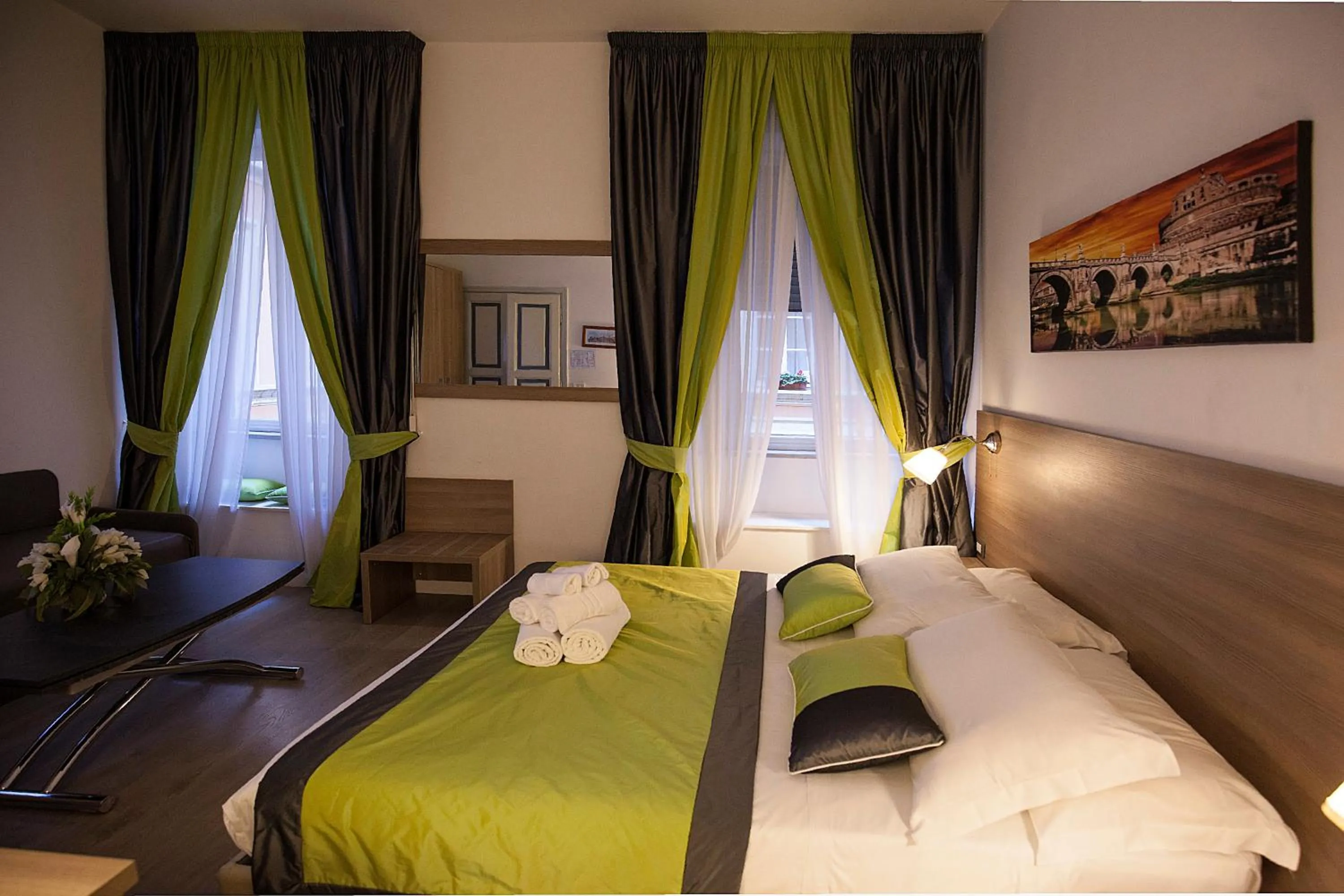 Photo of the whole room, Bed in Roman Holidays cuore dell'Impero