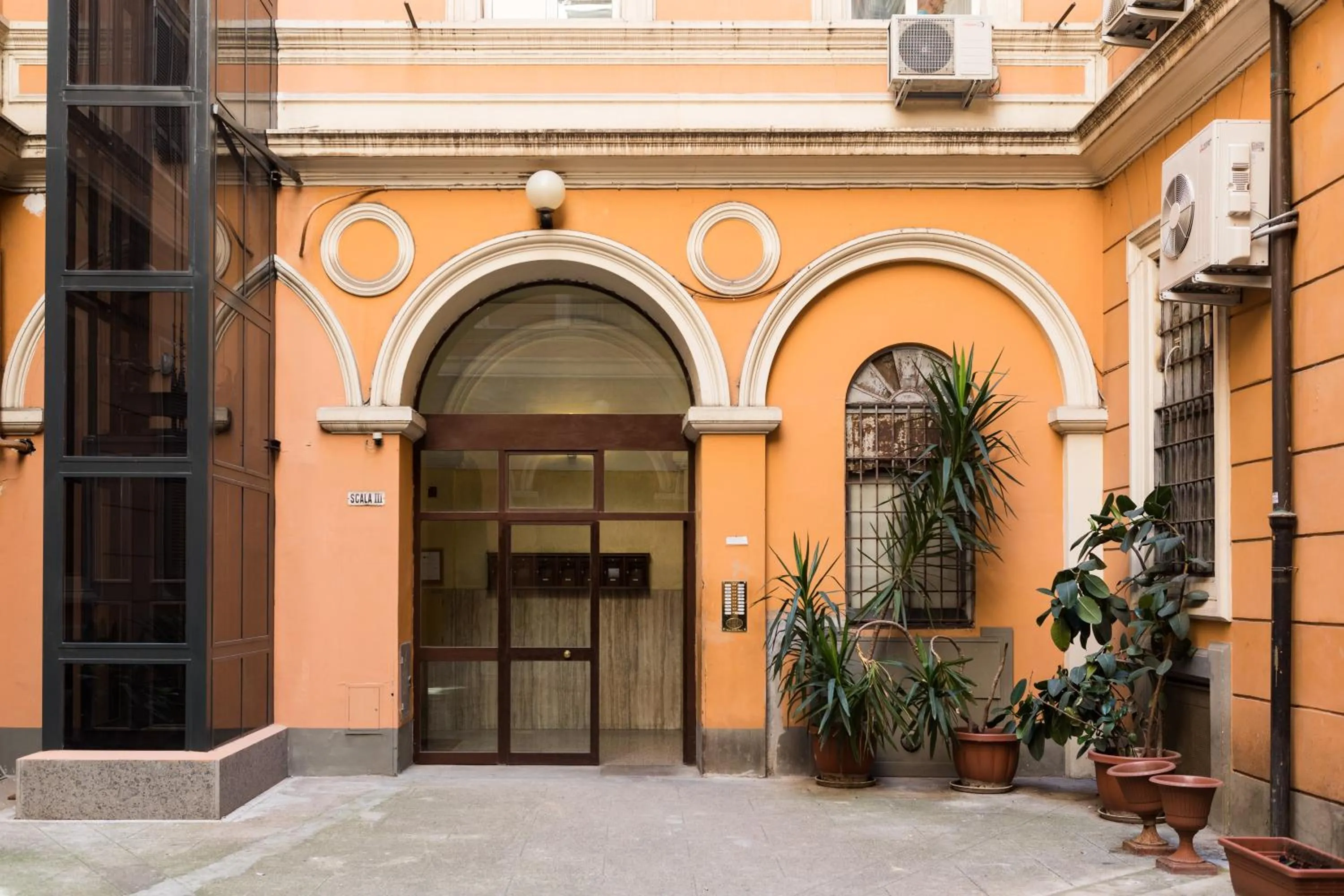 Property building in Roman Holidays cuore dell'Impero