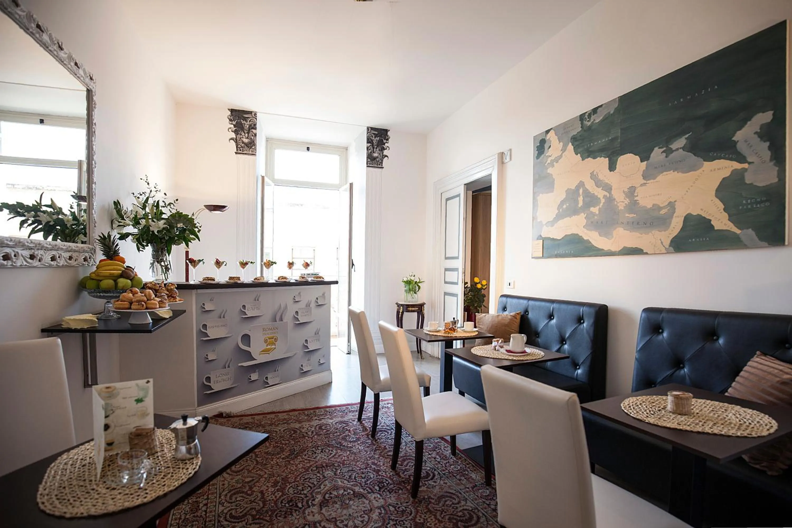 Italian breakfast in Roman Holidays cuore dell'Impero