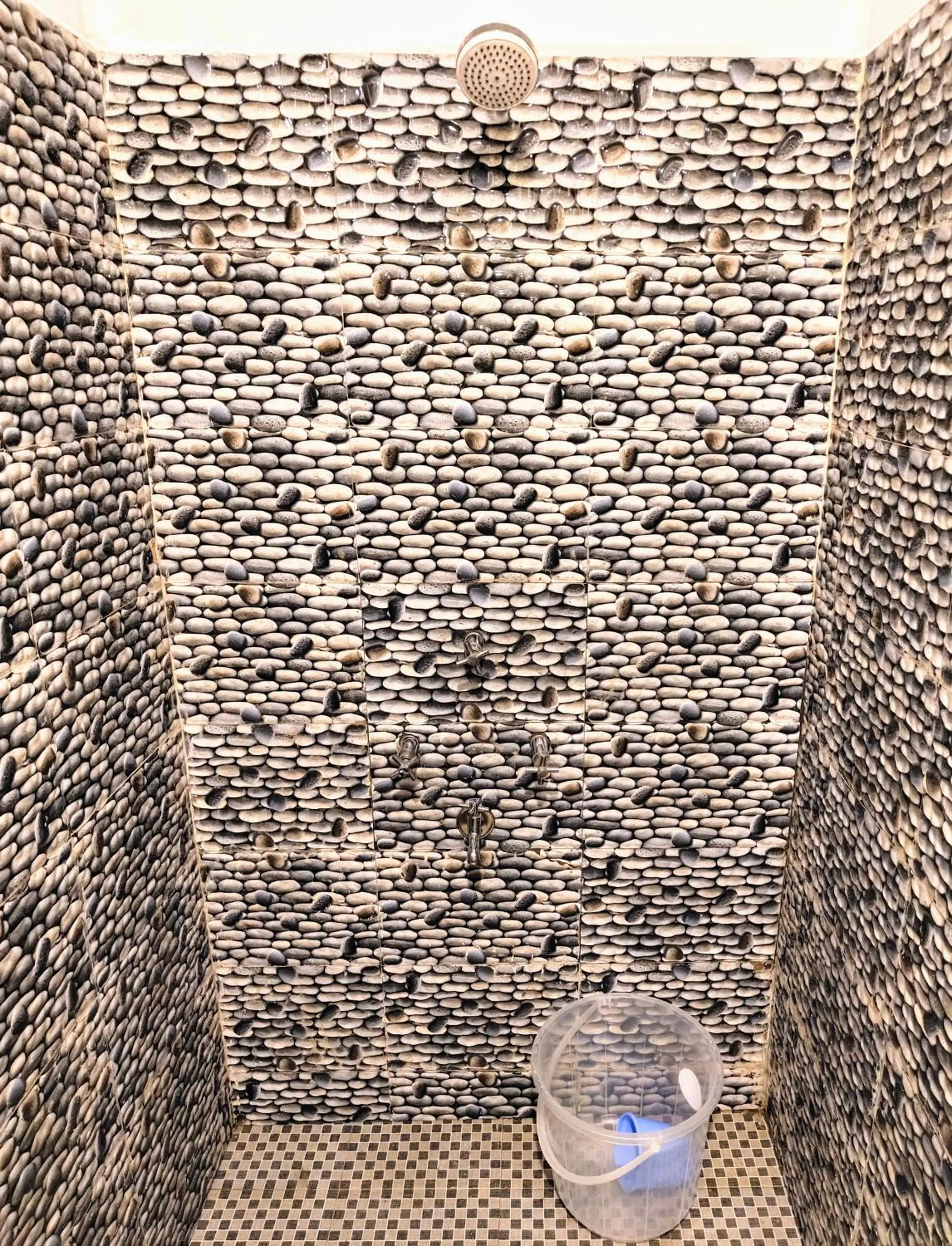 Bathroom in Hidden Monkey Stays Darjeeling, Batasia