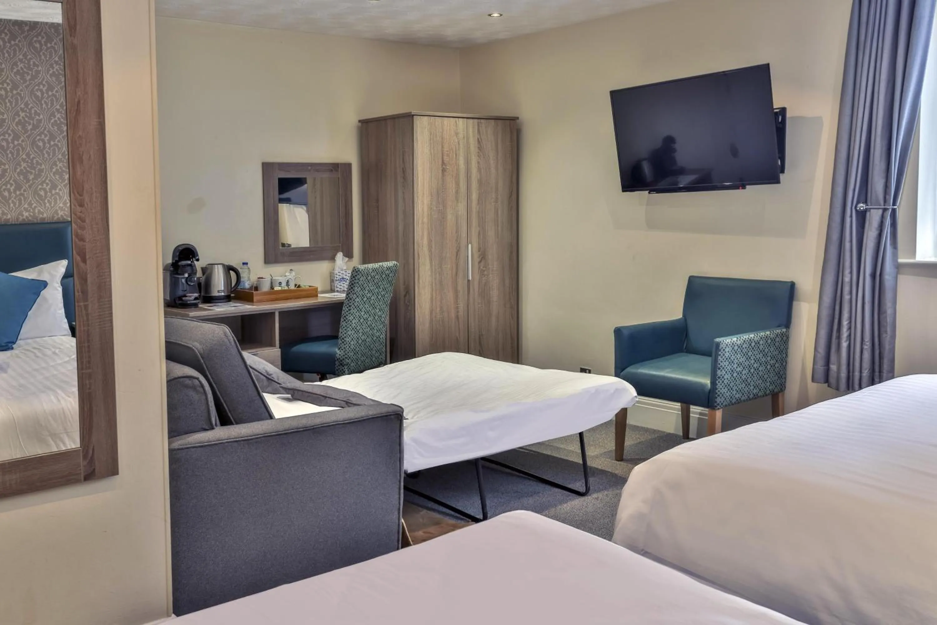 Bedroom, Bed in Best Western Bolholt Country Park Hotel