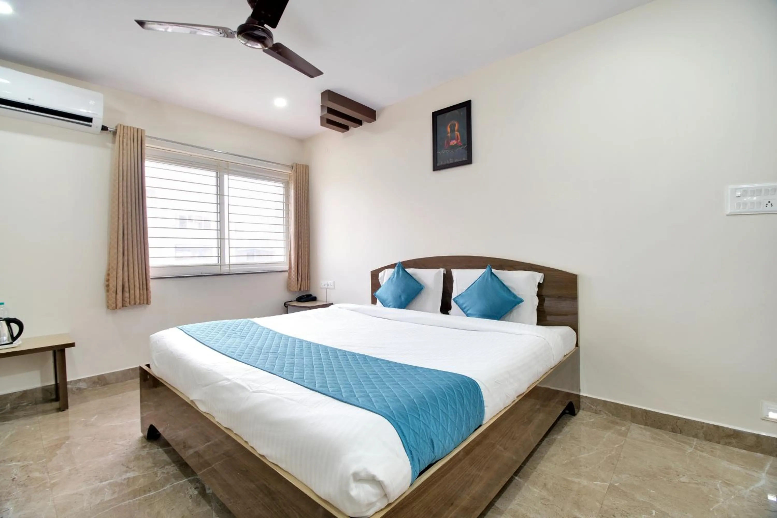 Bed in beestay Hotels MVP Colony