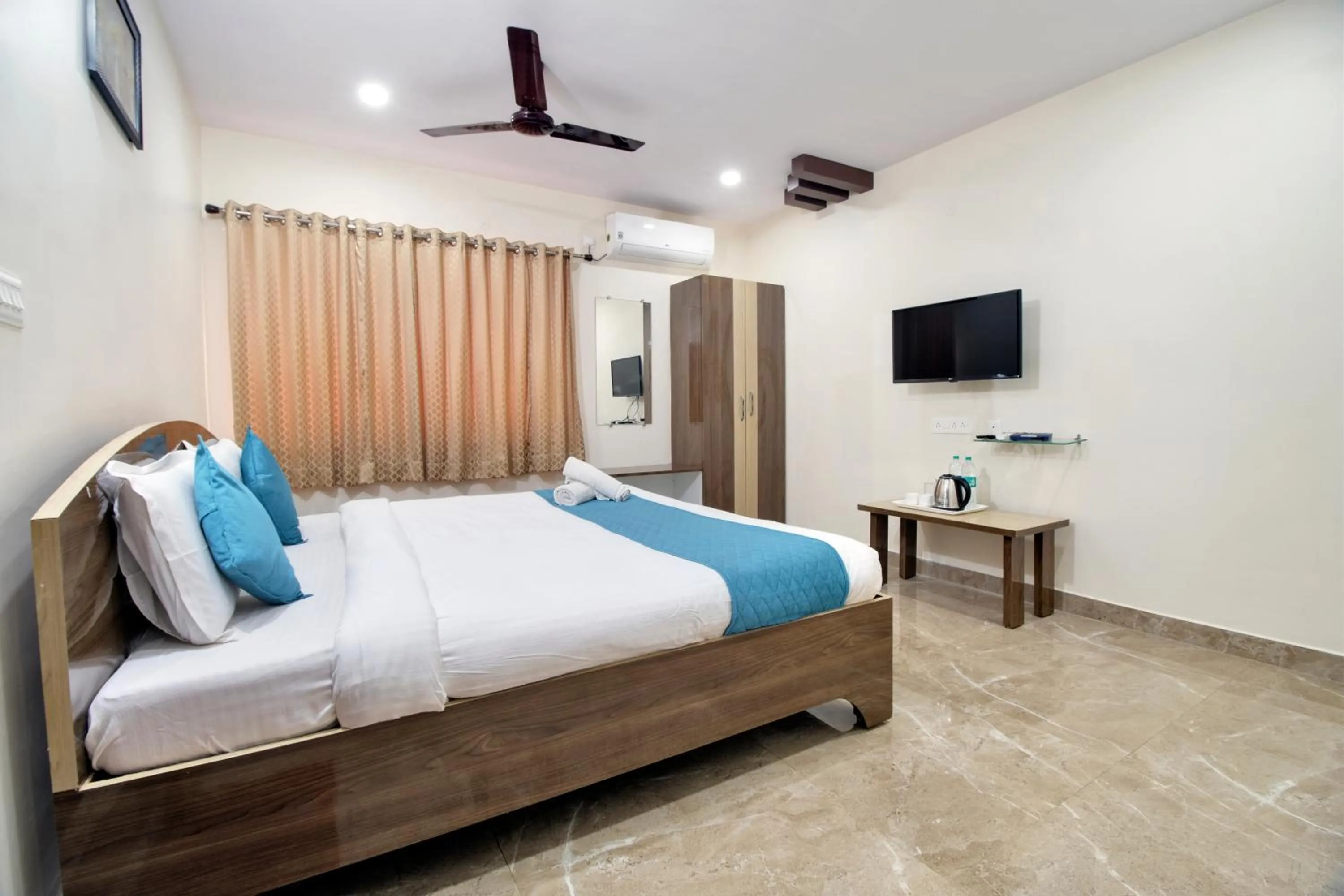 Bed in beestay Hotels MVP Colony