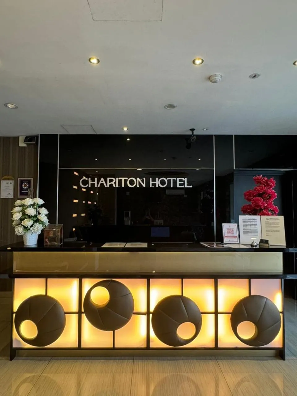 Lobby or reception in Chariton Hotel Nusa Bestari