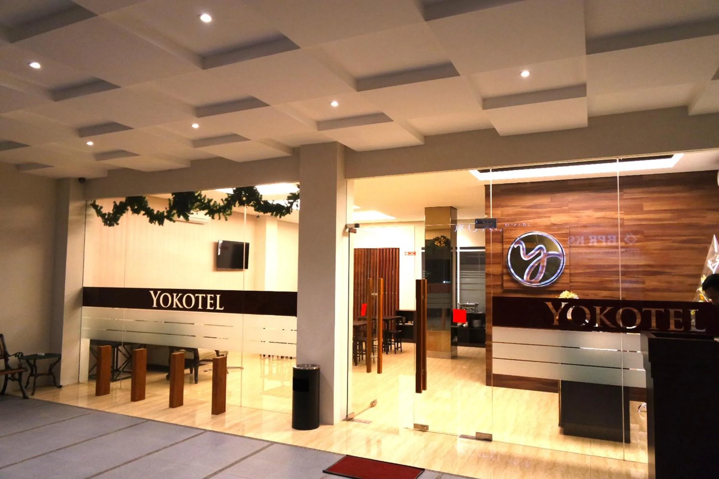 Facade/entrance in Yokotel Hotel