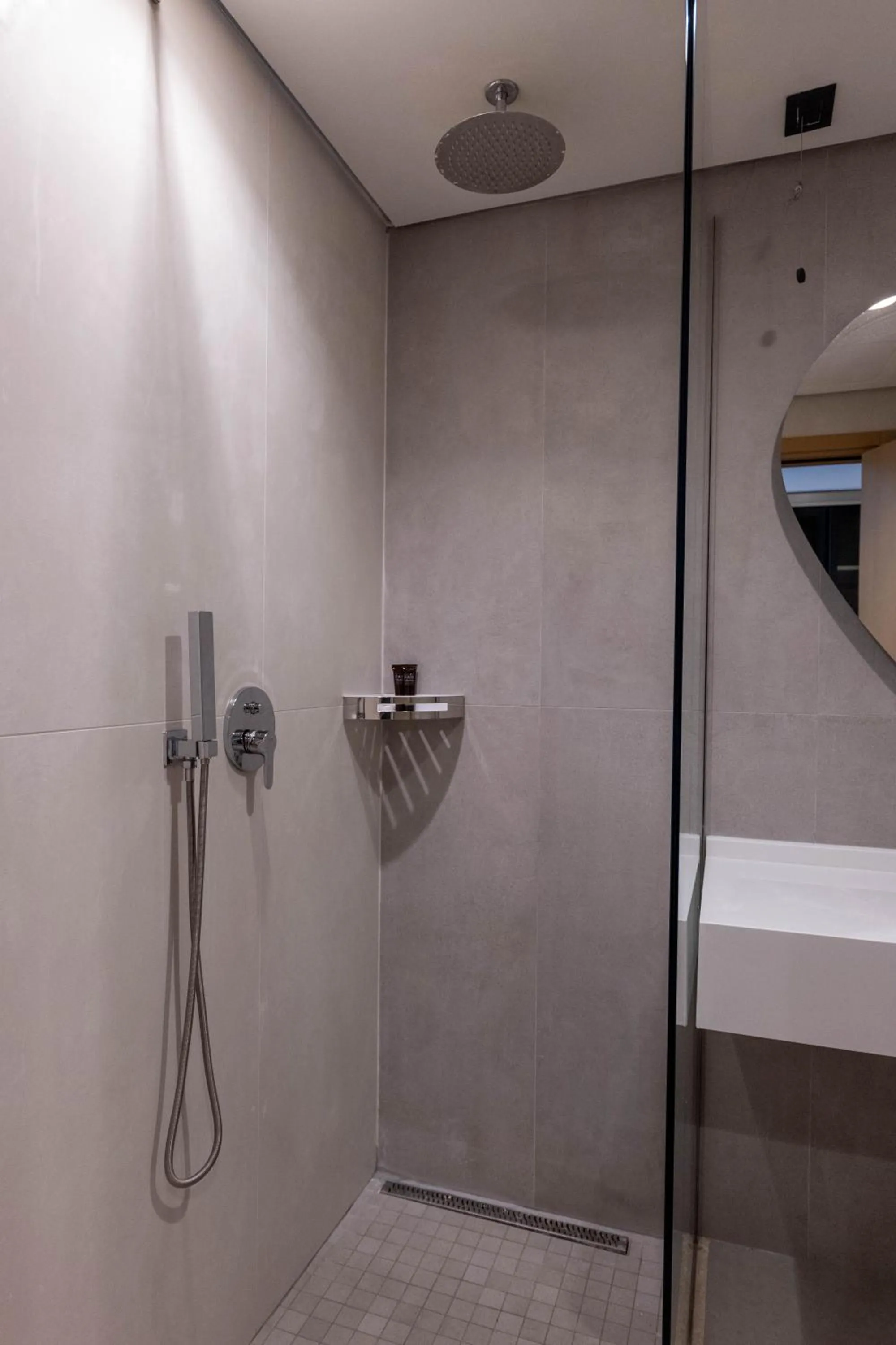 Bathroom in Grand Hotel Saranda