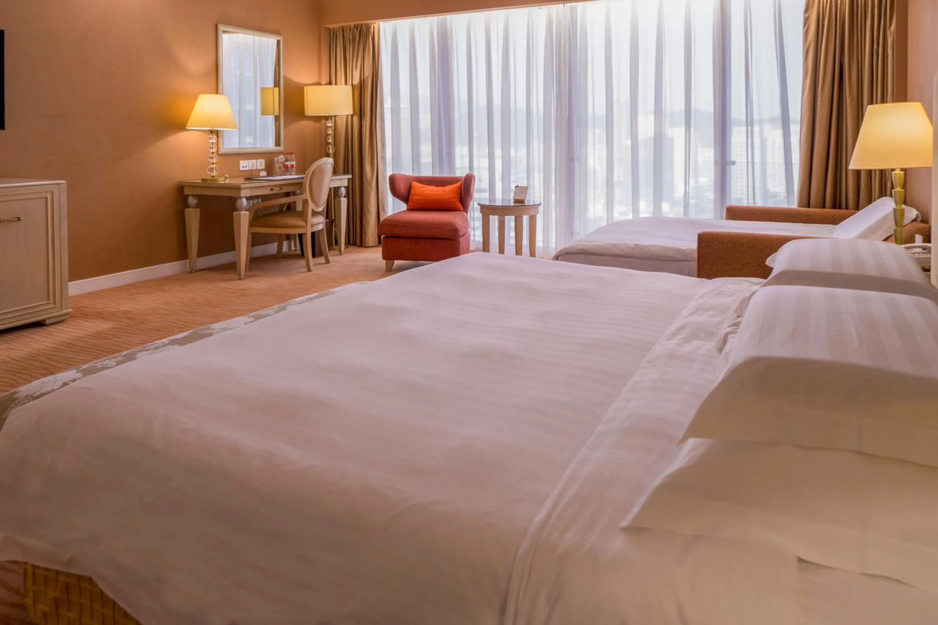 Bed in Similan Hotel Zhuhai-Gongbei Port