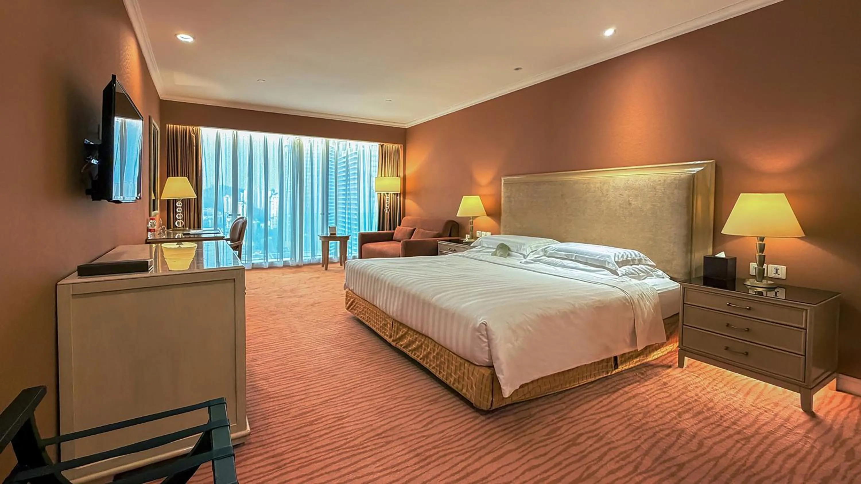 Bed in Similan Hotel Zhuhai-Gongbei Port