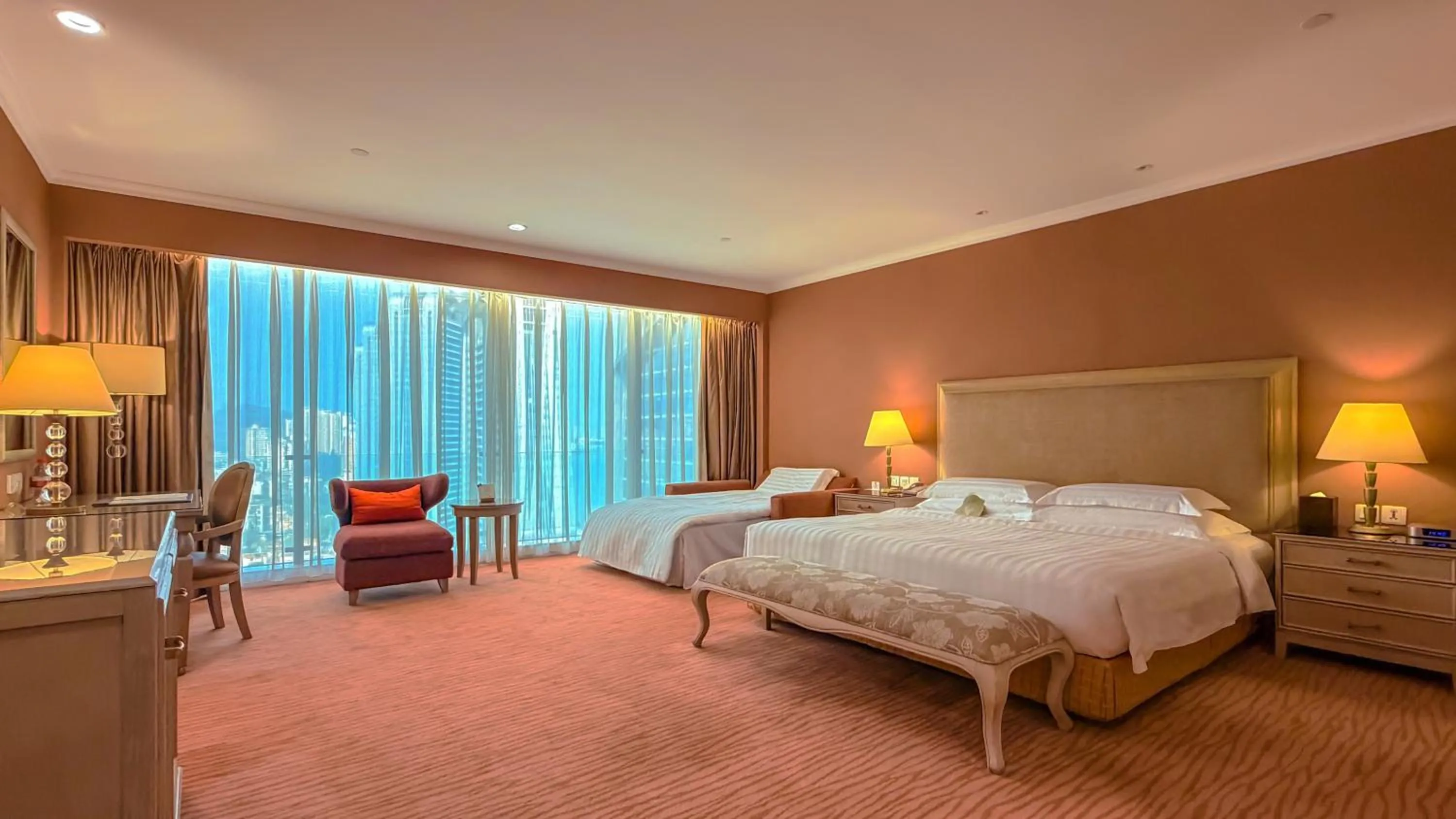 Bed in Similan Hotel Zhuhai-Gongbei Port