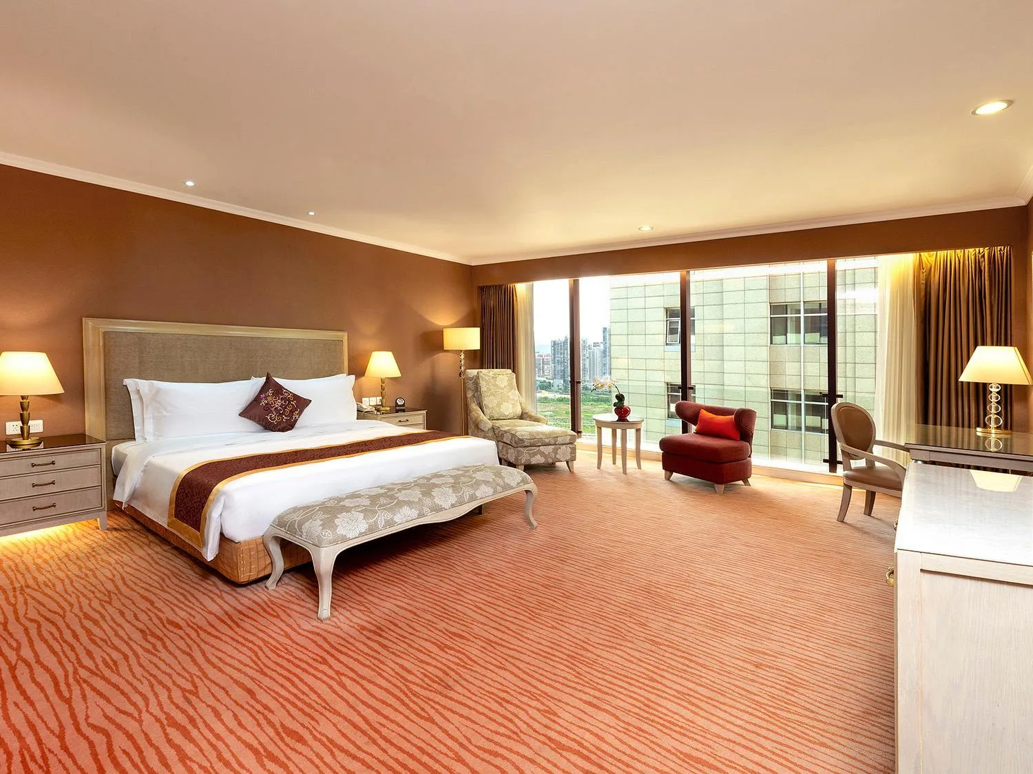 Photo of the whole room, Bed in Similan Hotel Zhuhai-Gongbei Port