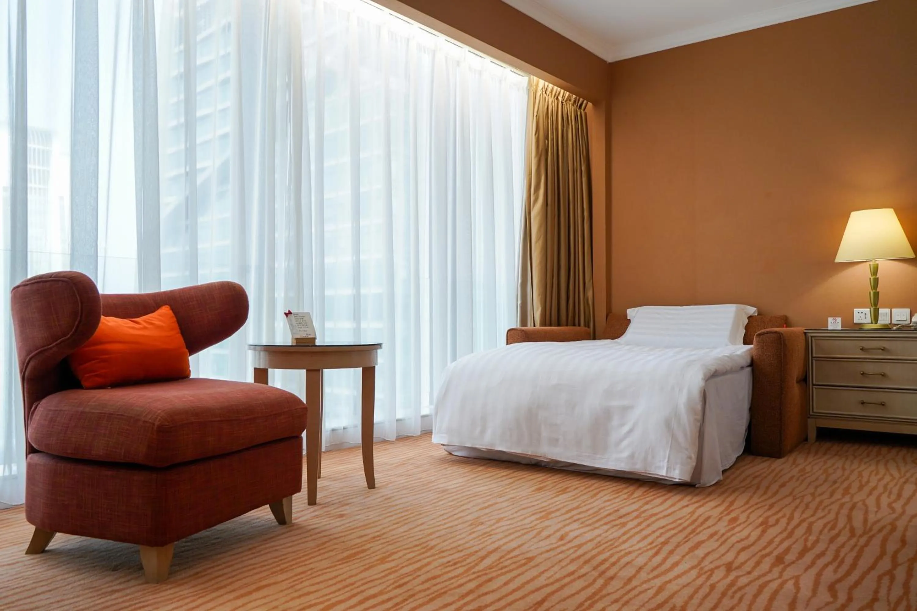 Bed in Similan Hotel Zhuhai-Gongbei Port