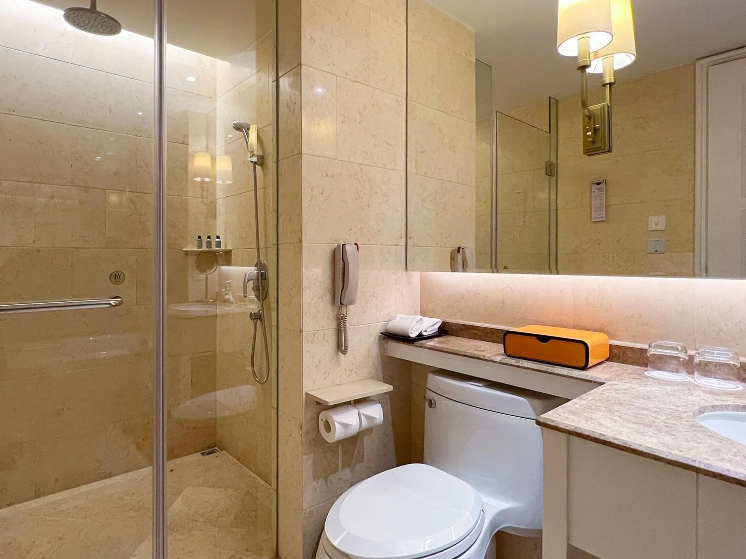 Shower in Similan Hotel Zhuhai-Gongbei Port