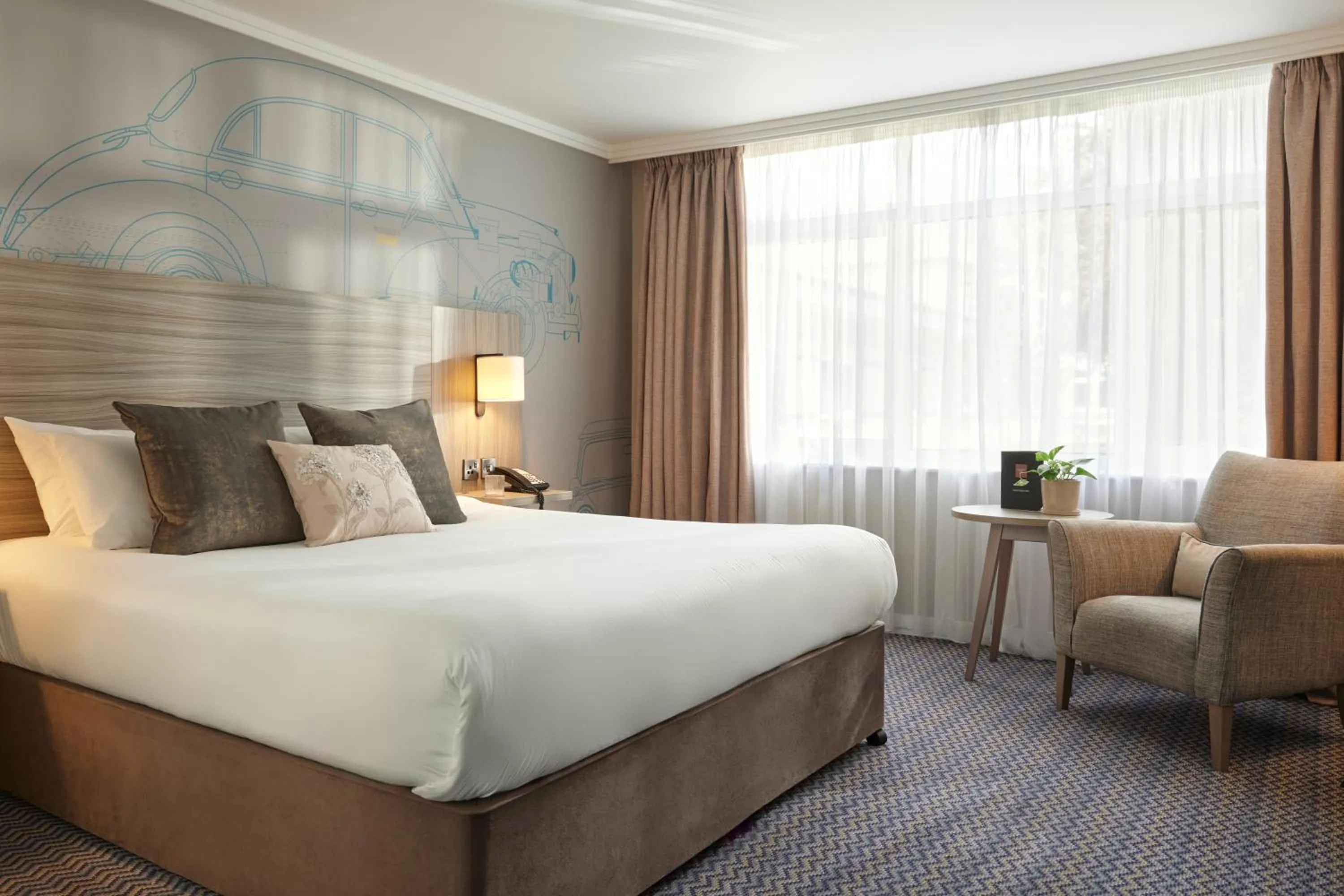 Bedroom, Bed in Leonardo Royal Hotel Oxford