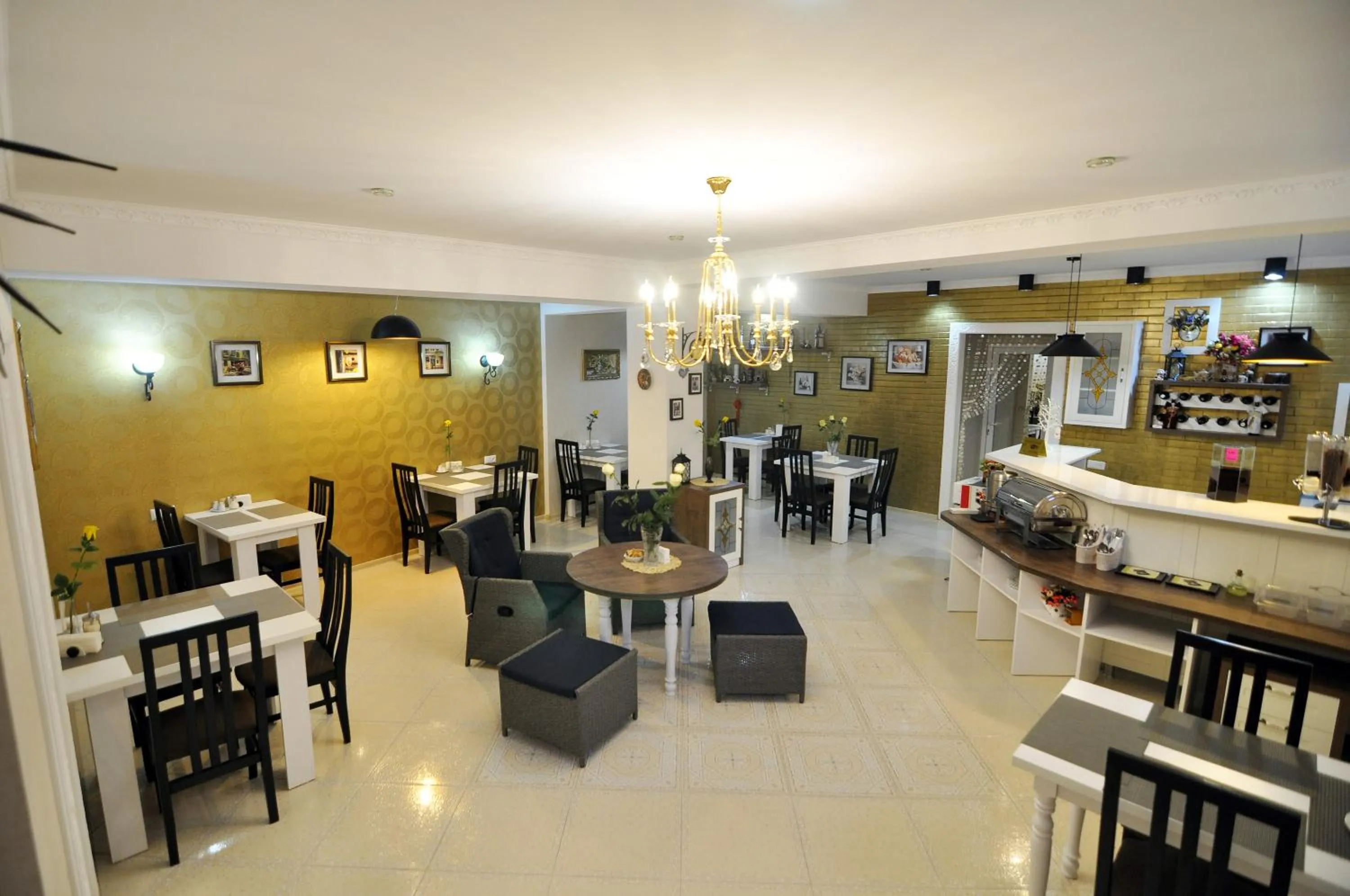 Dining area in Renaissance Hotel Tbilisi