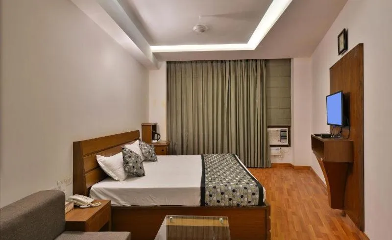 Bedroom, Bed in Modi Hotel & Resorts