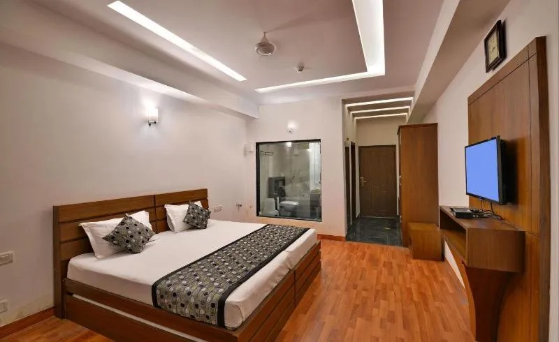 Bedroom, Bed in Modi Hotel & Resorts