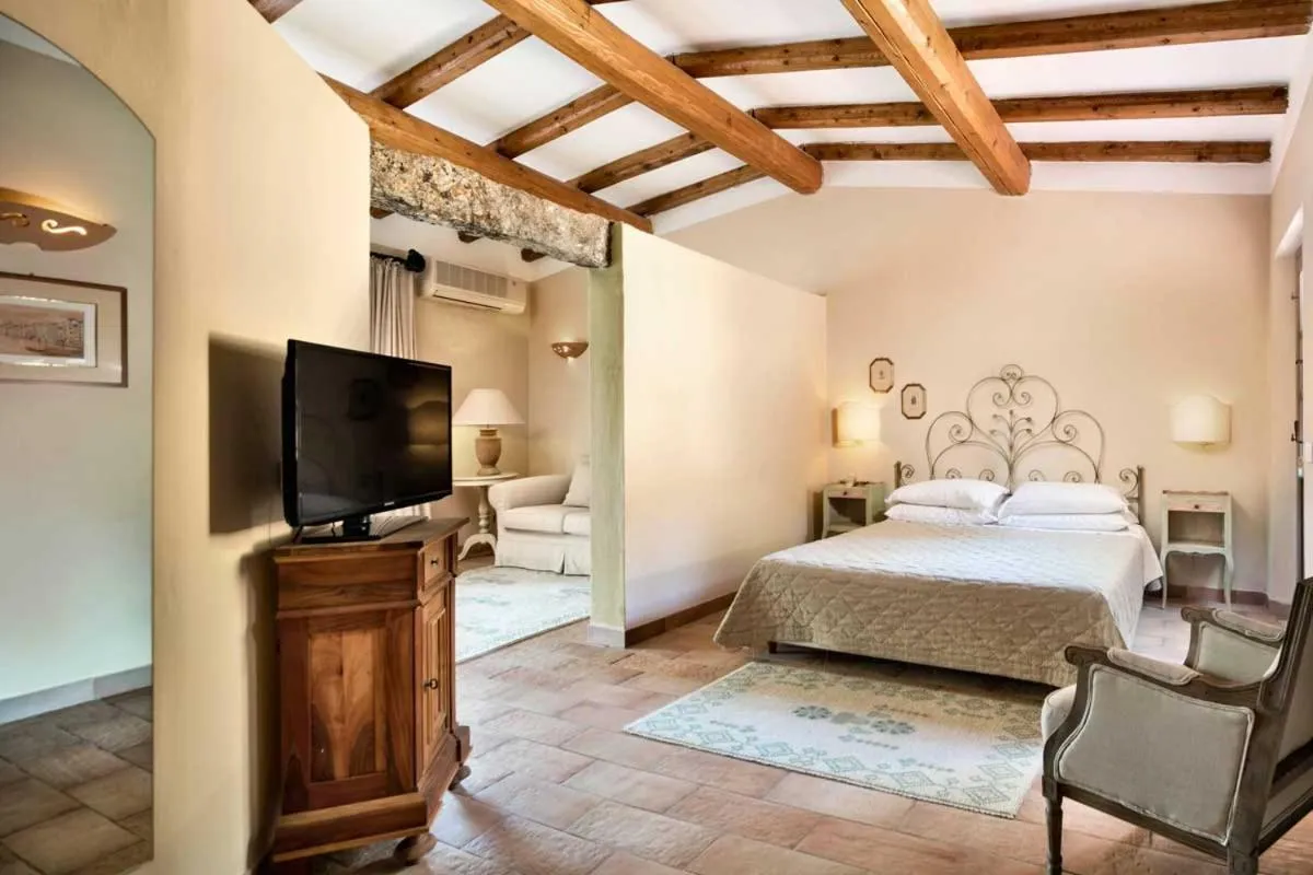 Photo of the whole room, Bed in Stazzo Lu Ciaccaru