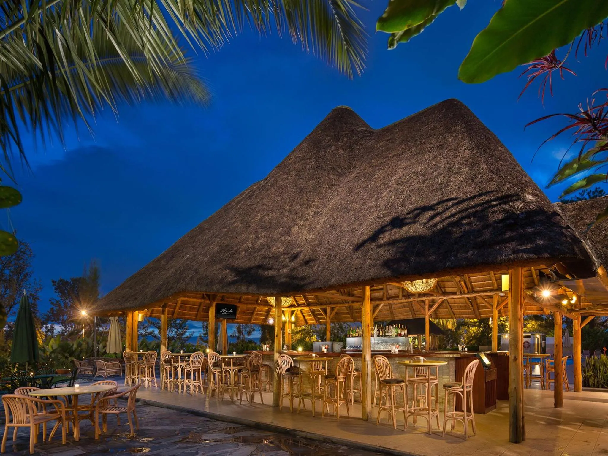 Restaurant/places to eat in Hotel des Mille Collines